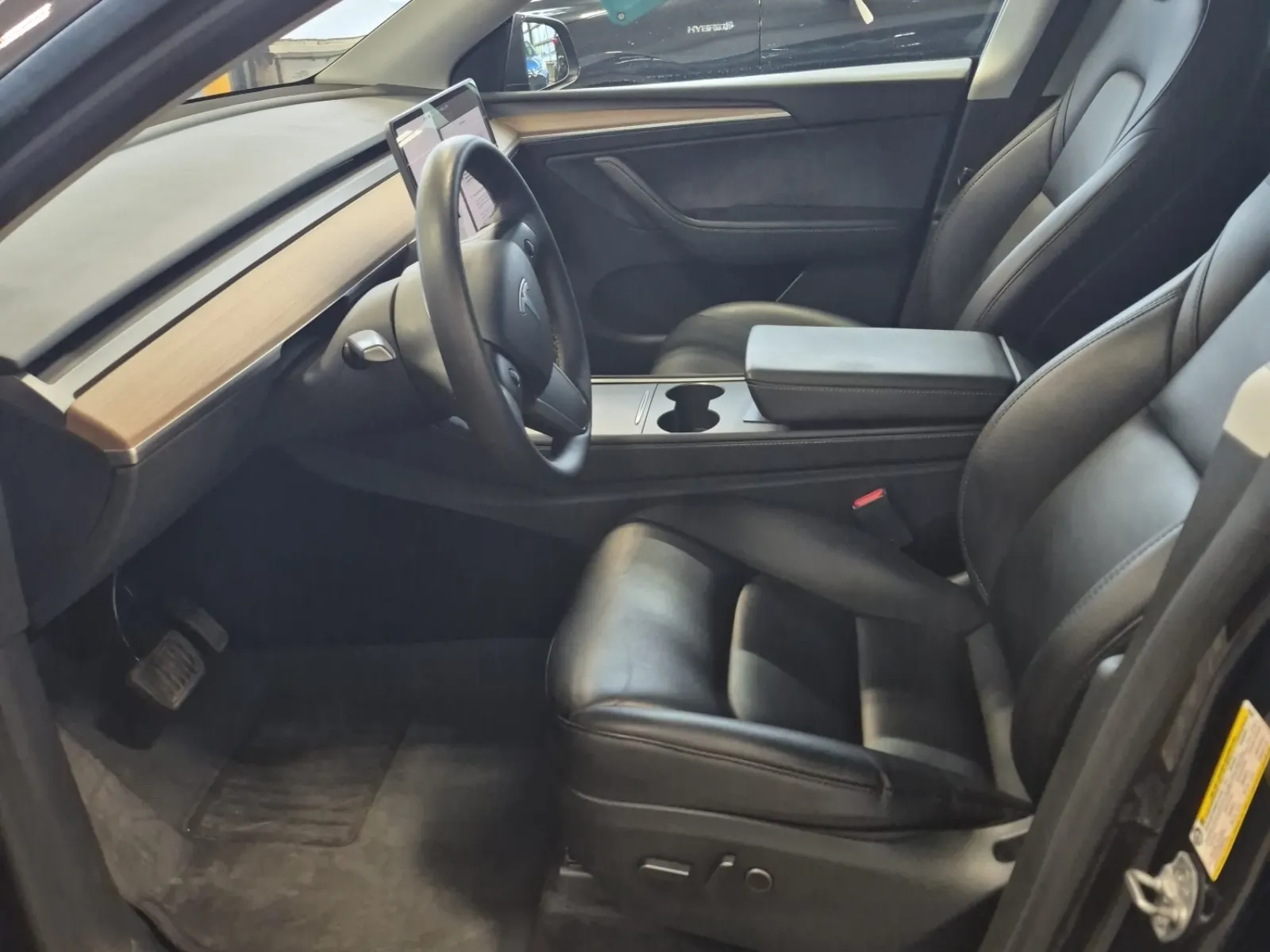 Front Interior Photo