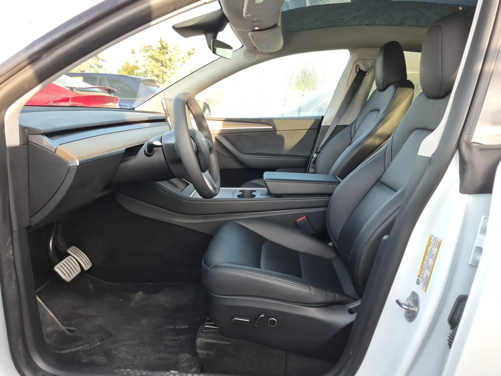 Front Interior Photo