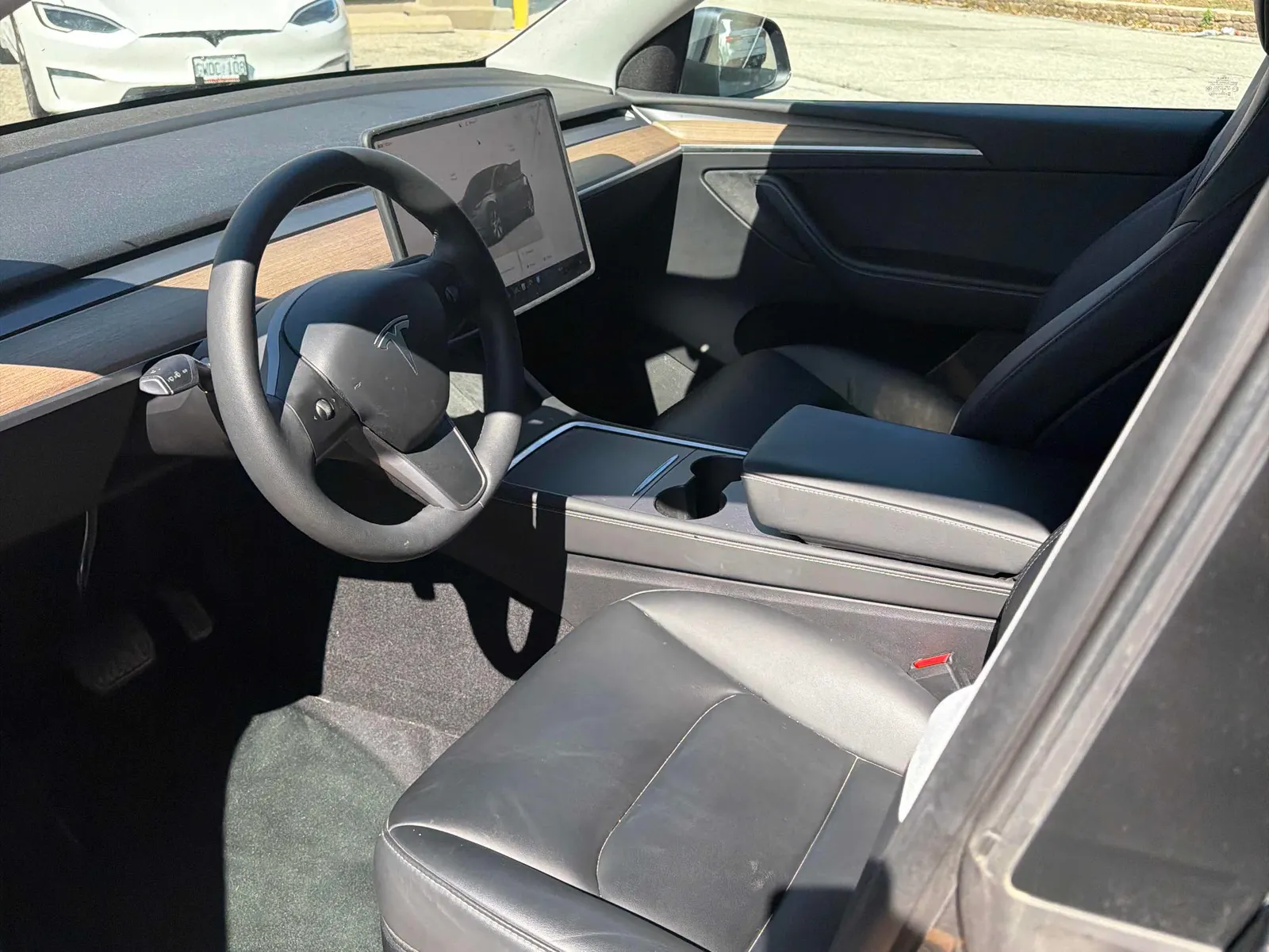 Interior driver side