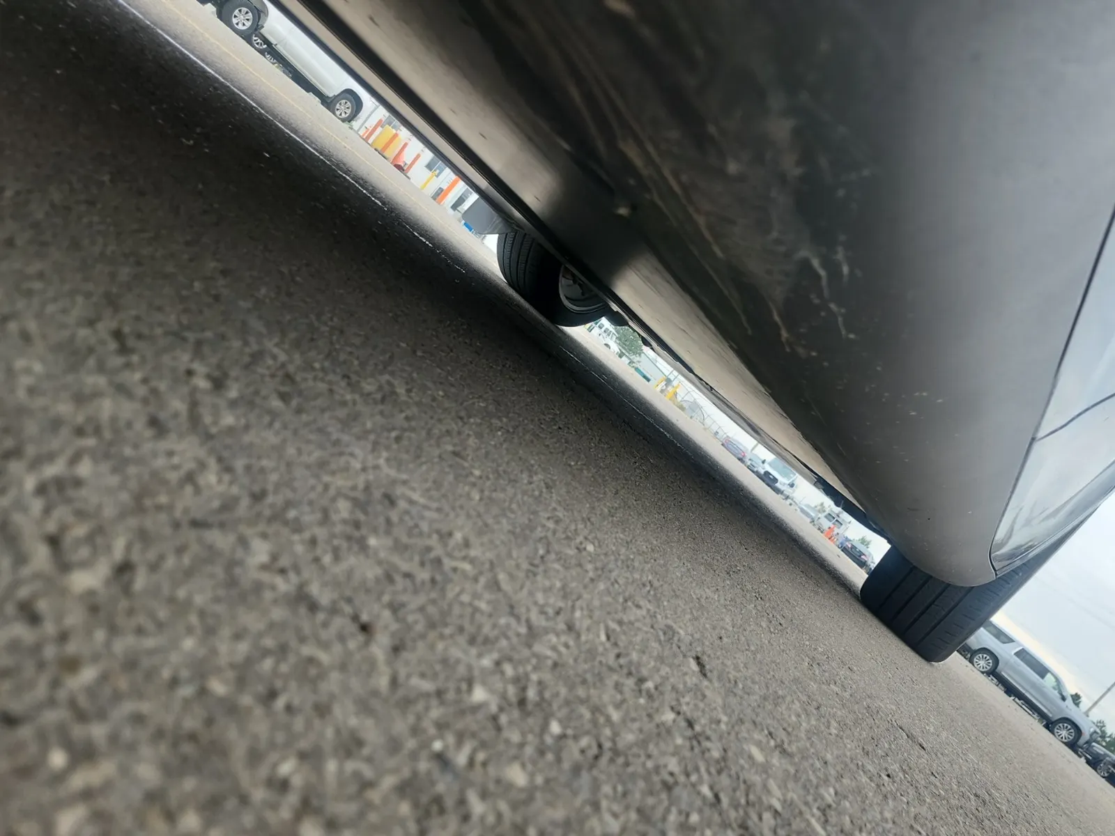 Undercarriage - Passenger Photo