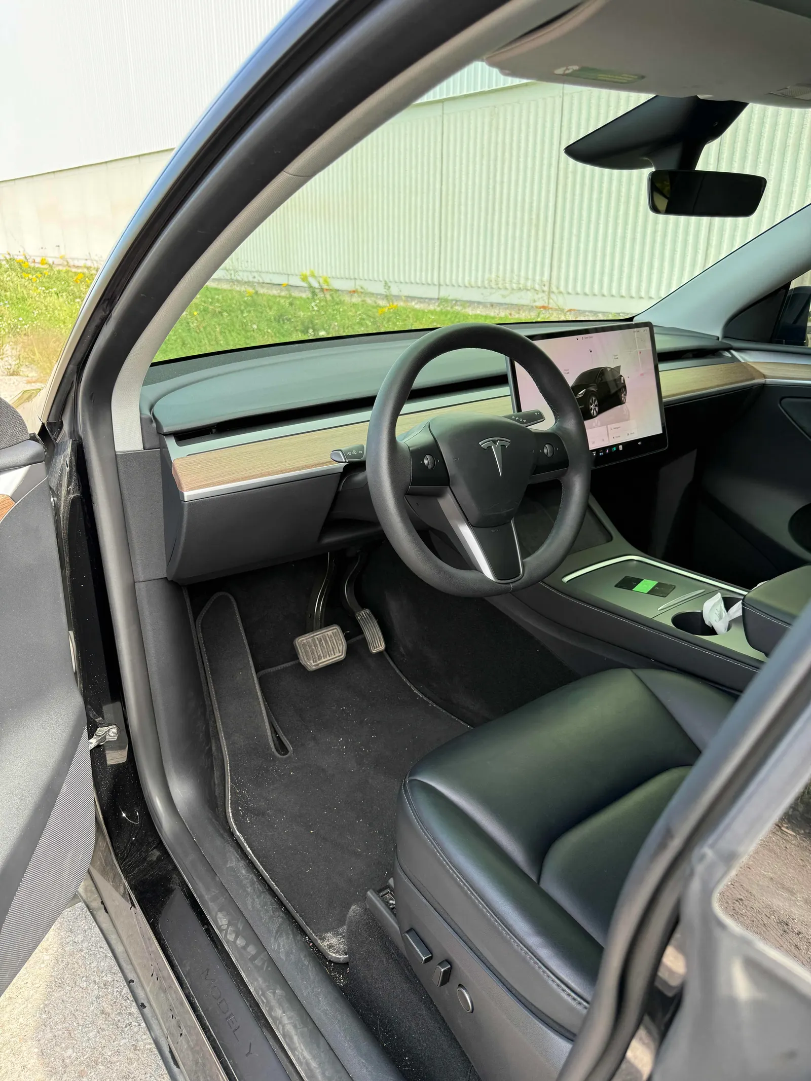 Interior driver side