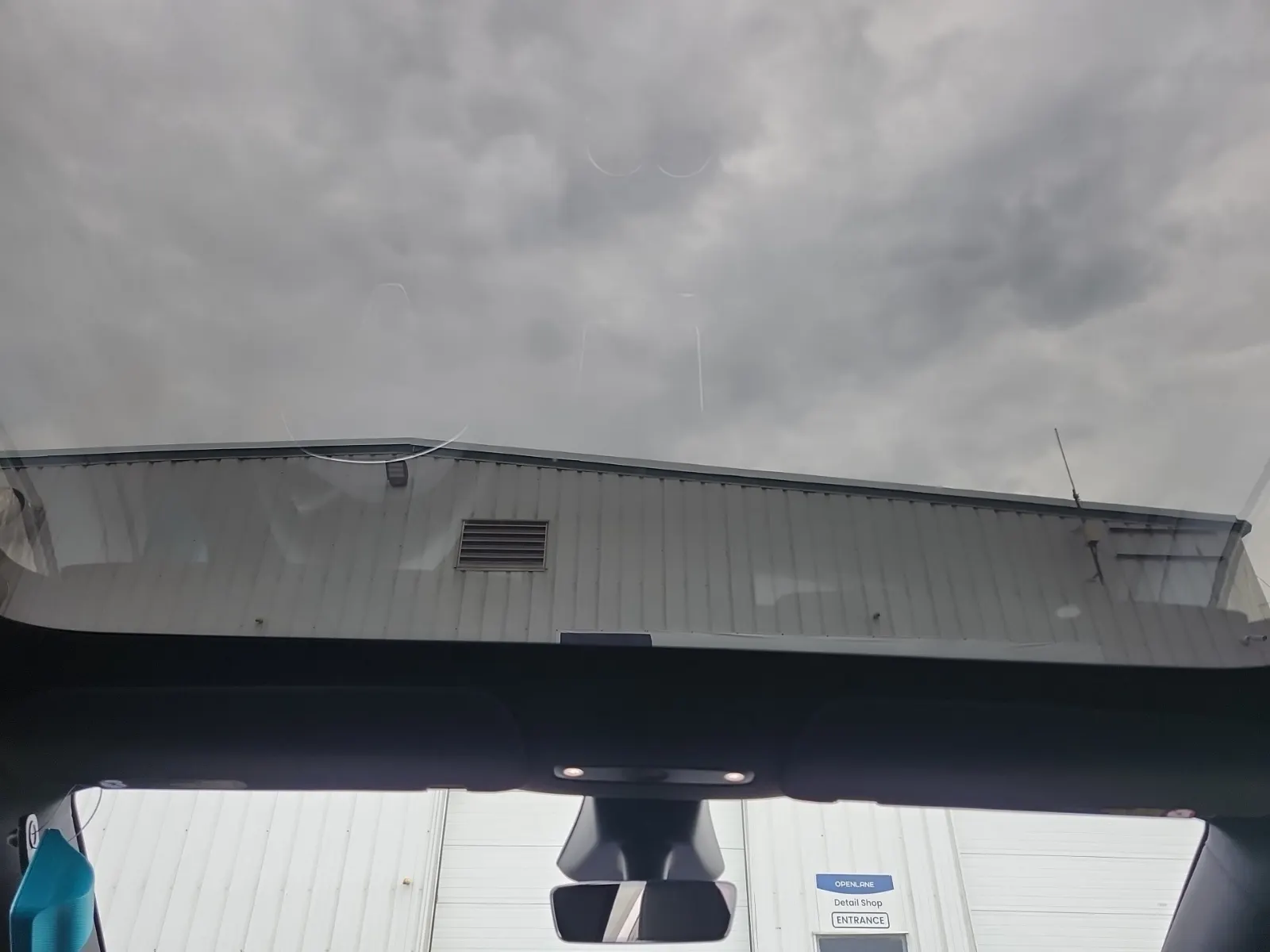 Interior Roof Photo