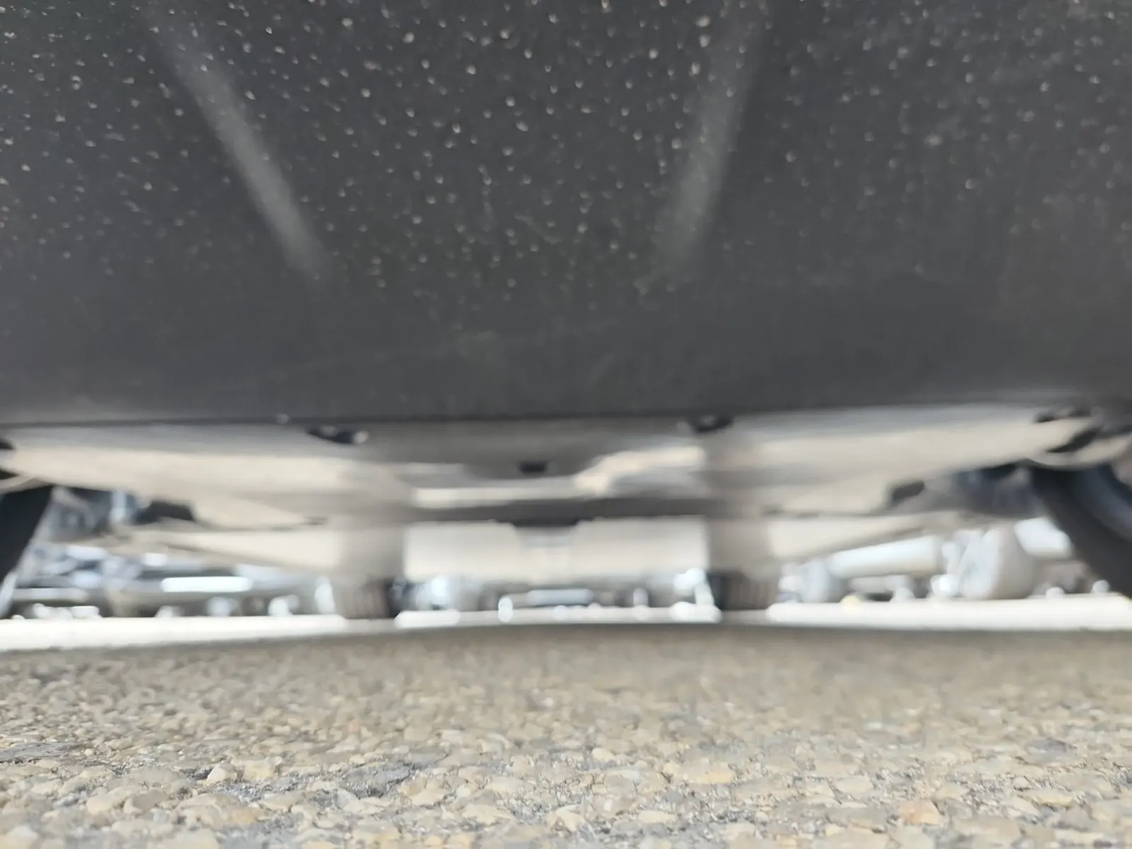 Undercarriage - Front Photo
