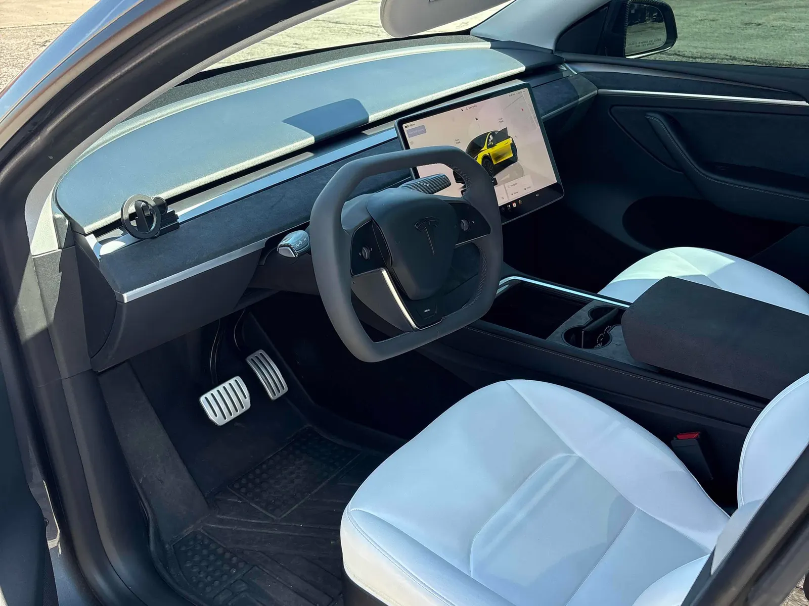 Interior driver side