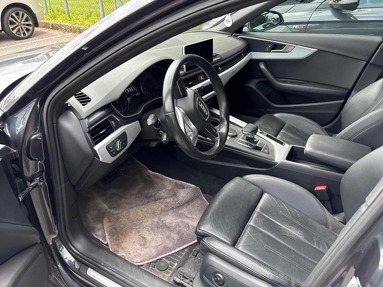 Interior driver side