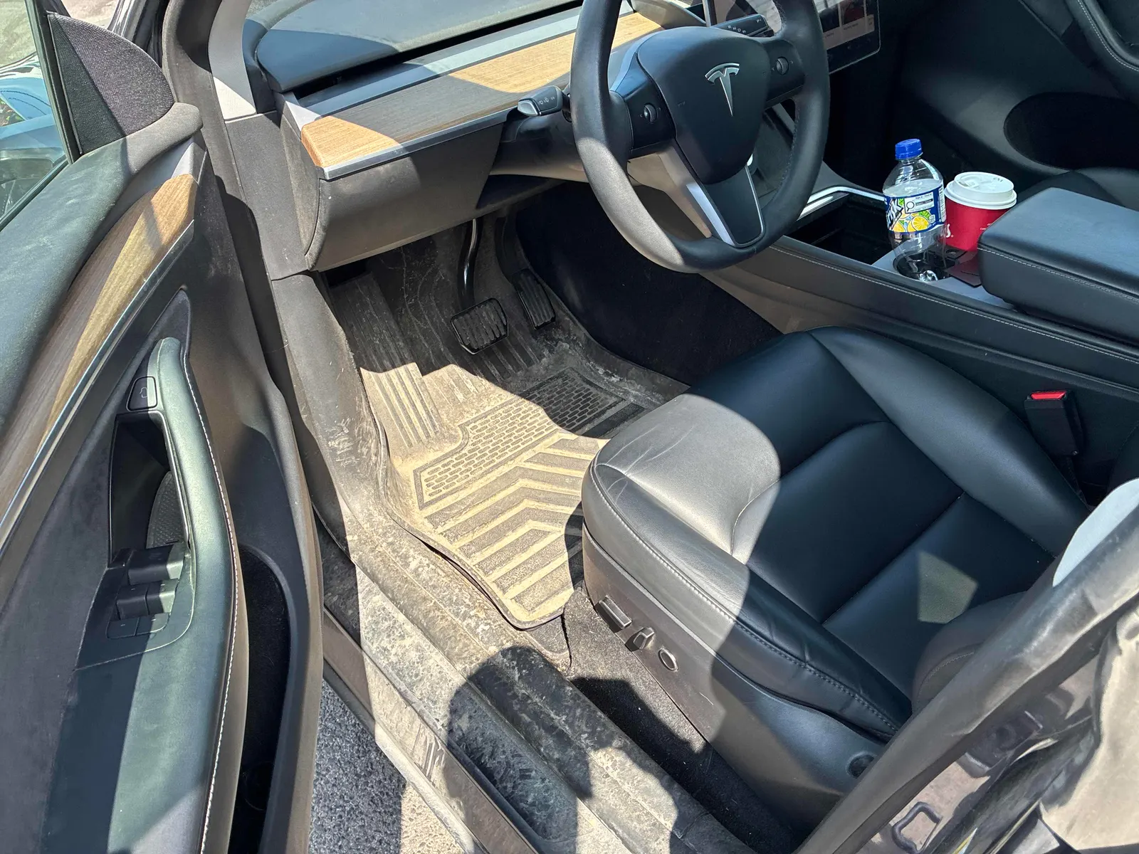 Interior driver side