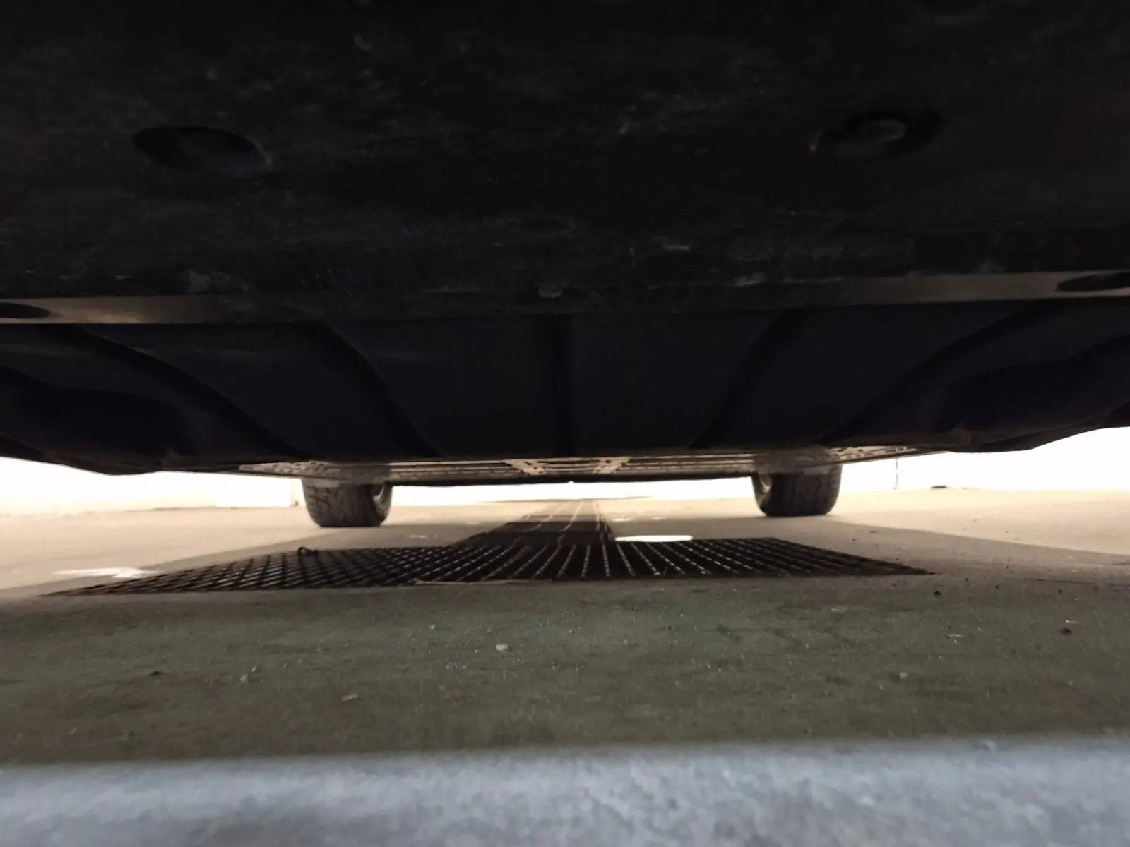 Undercarriage - Front Photo