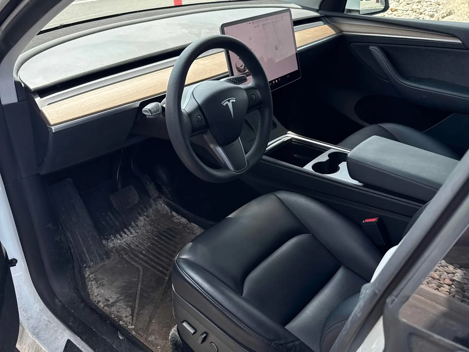 Interior driver side