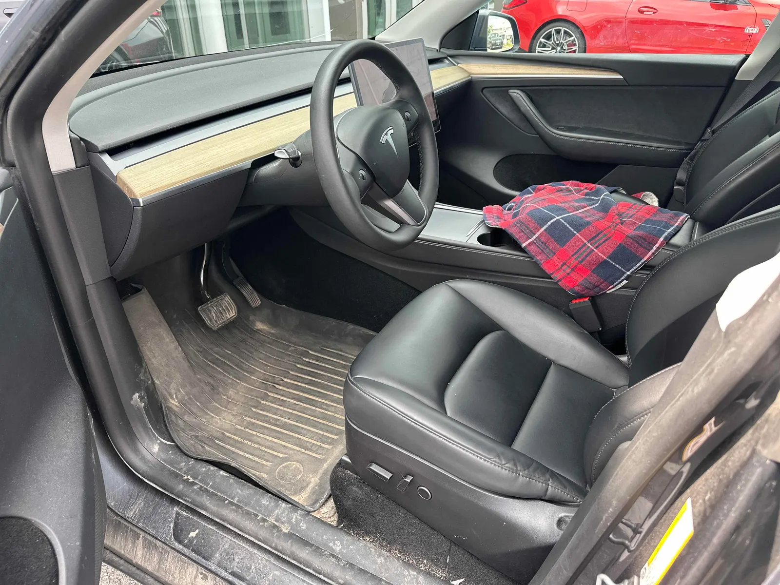 Interior driver side
