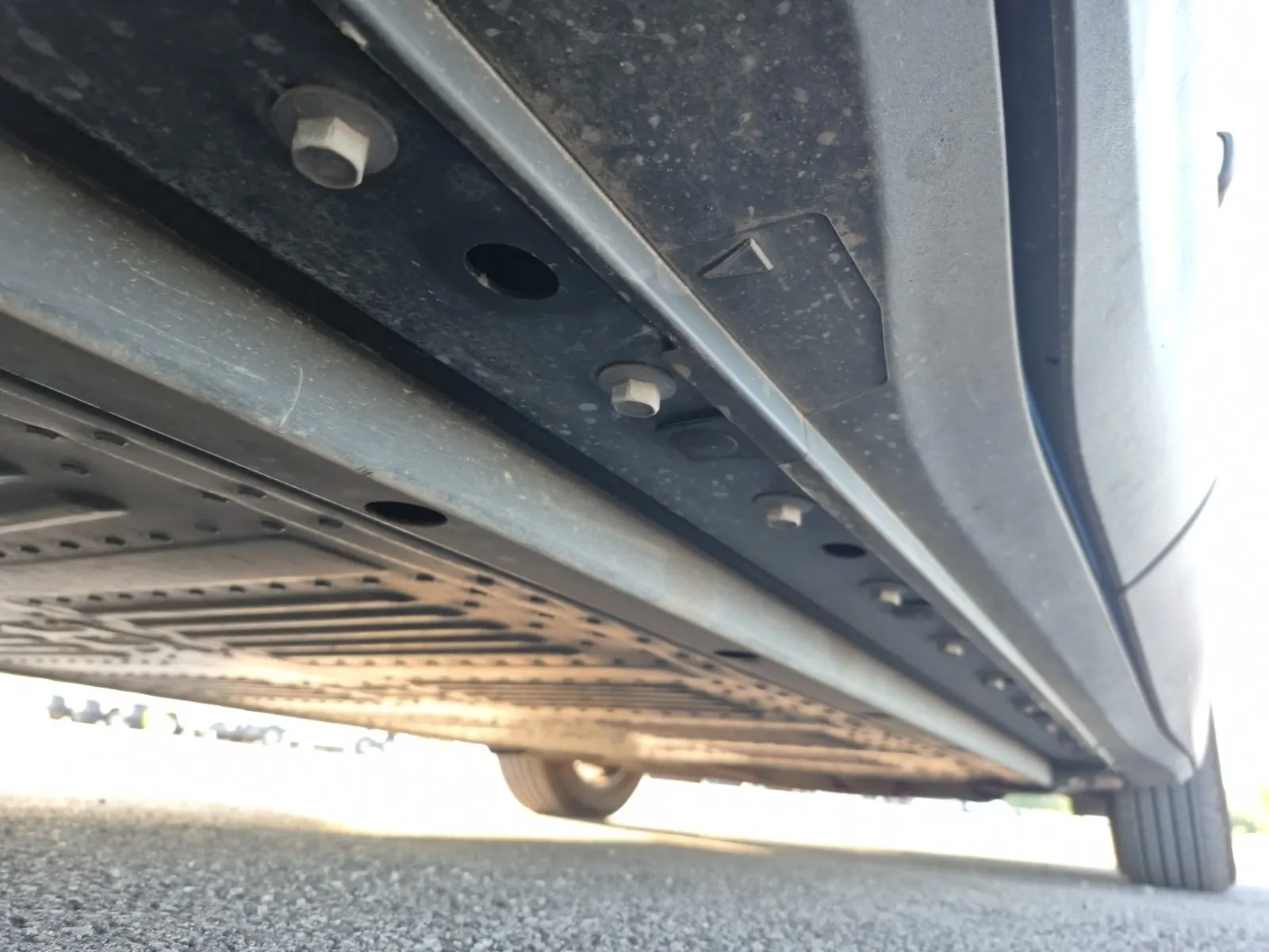 Undercarriage - Passenger Photo