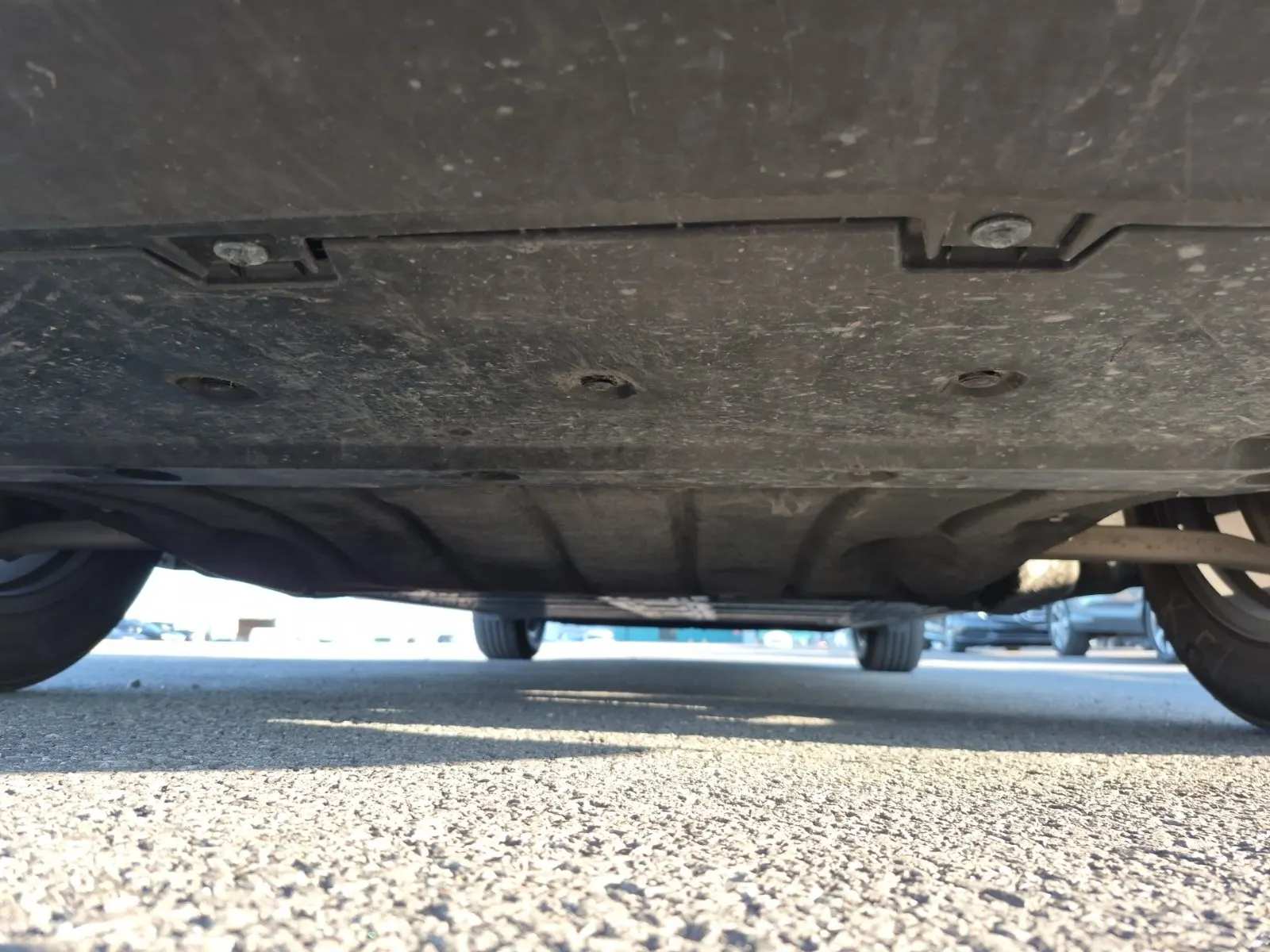Undercarriage - Front Photo