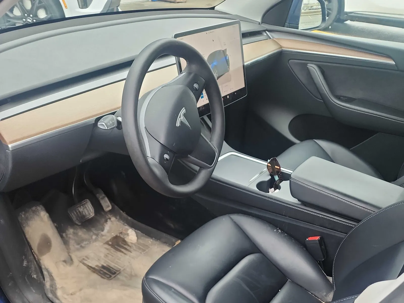 Interior driver side