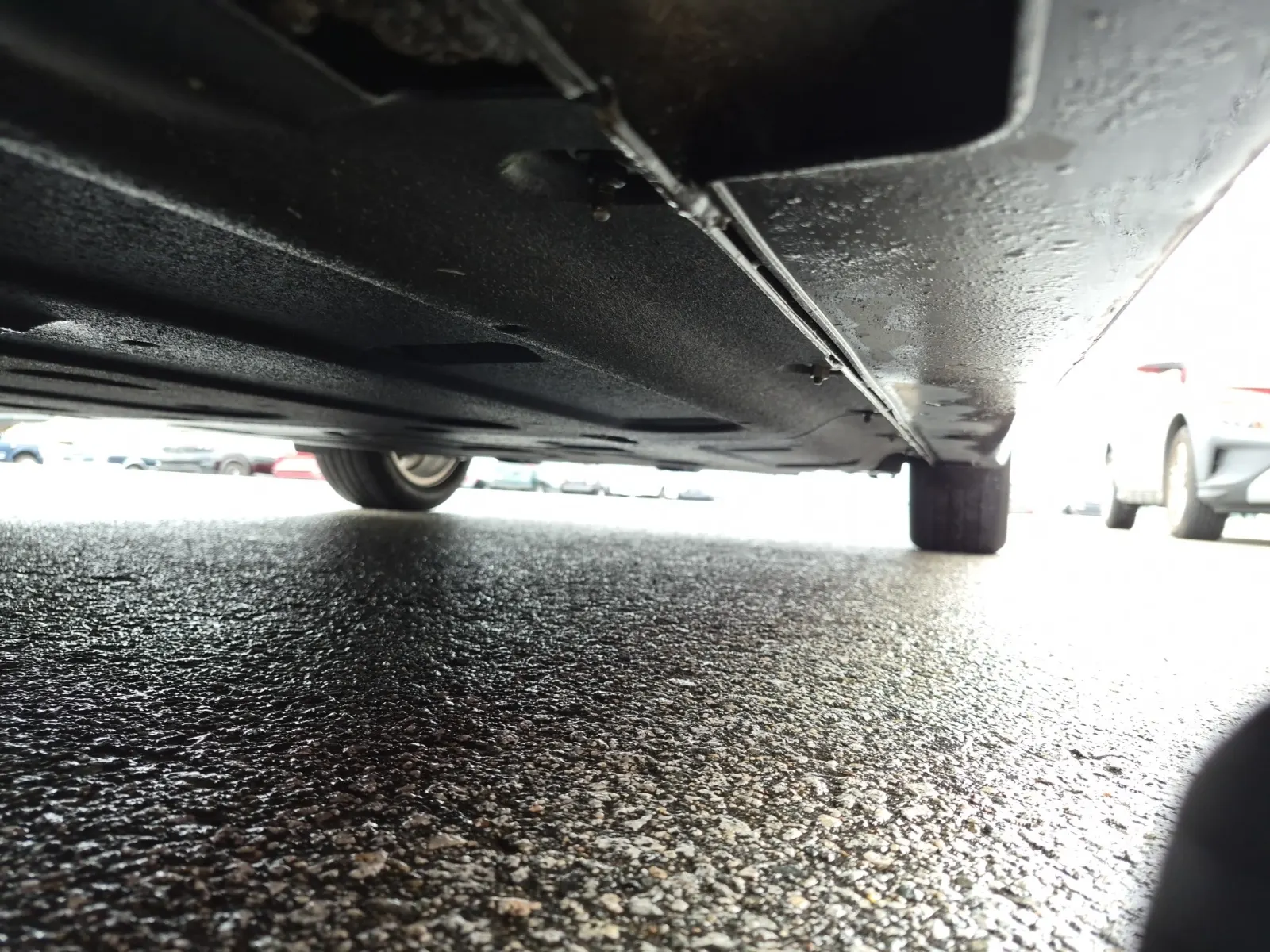 Undercarriage - Driver Photo