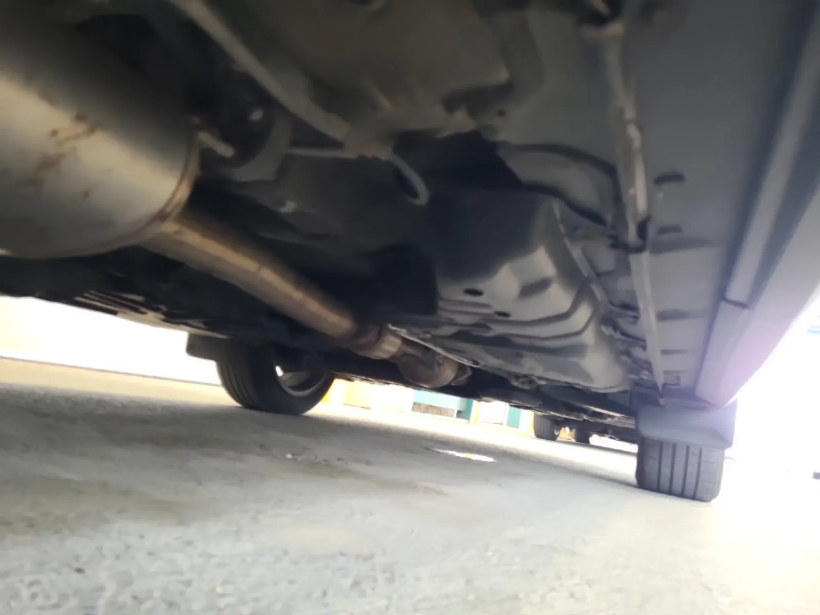 Undercarriage - Passenger Photo