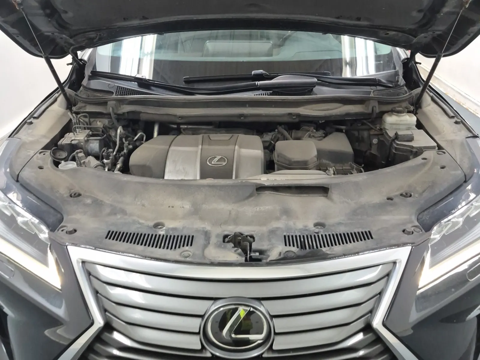 Engine Photo