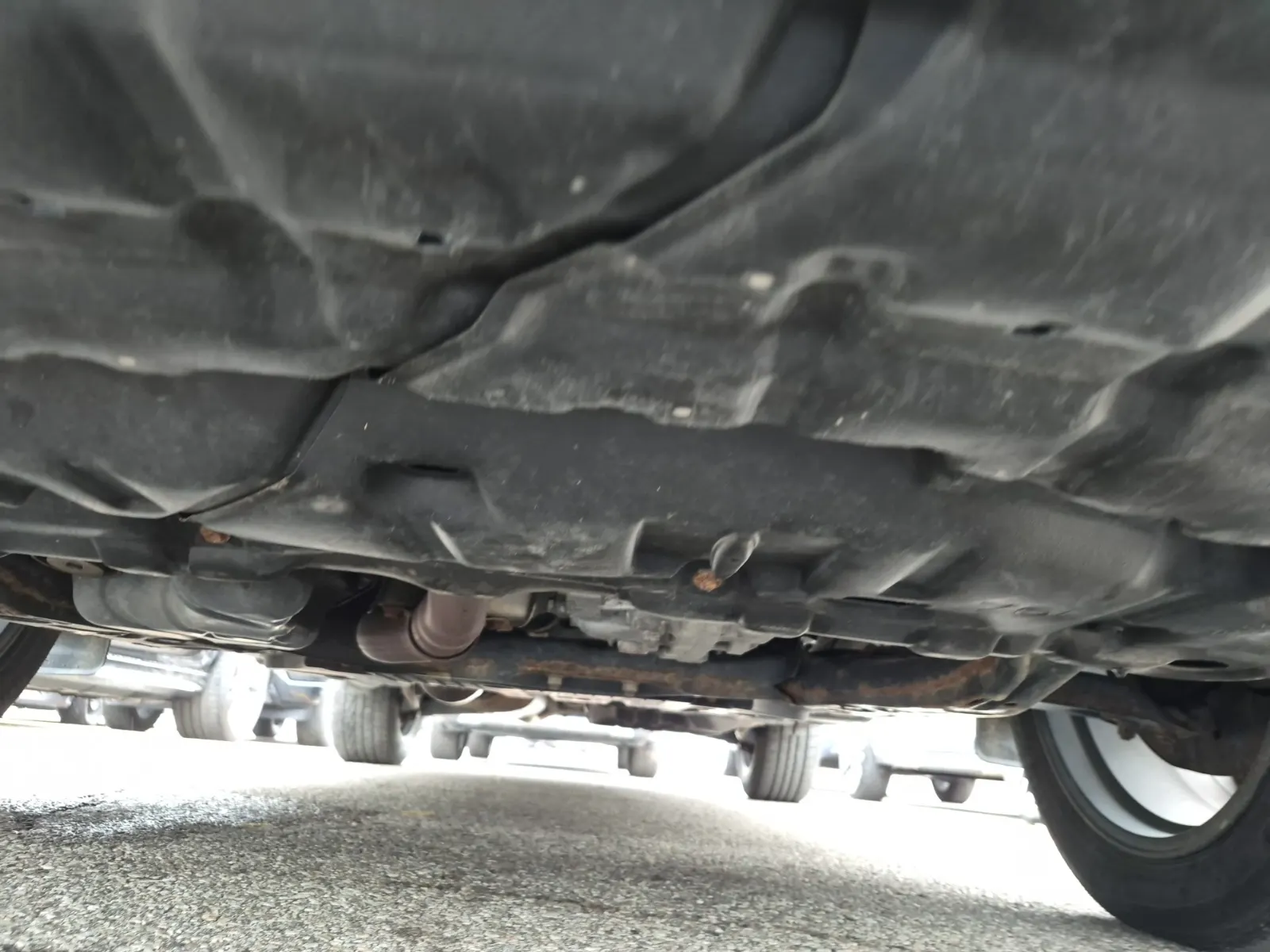 Undercarriage - Front Photo