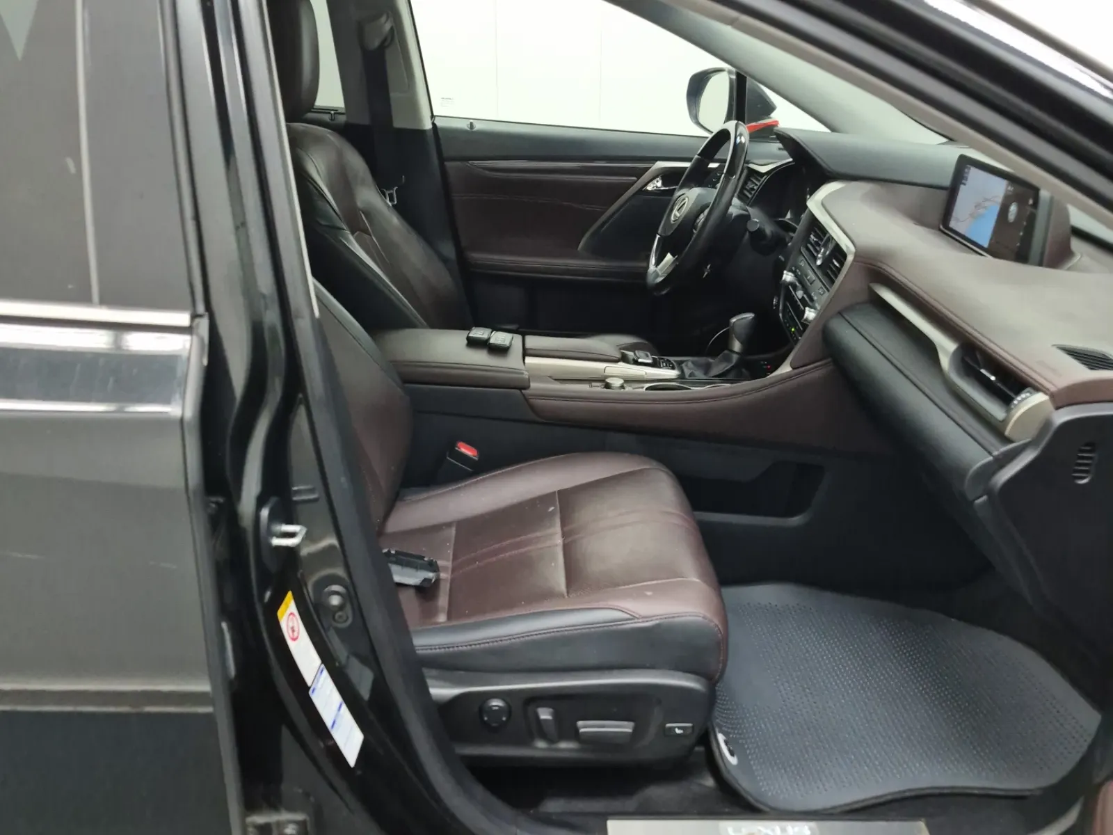 Right Side Interior Photo