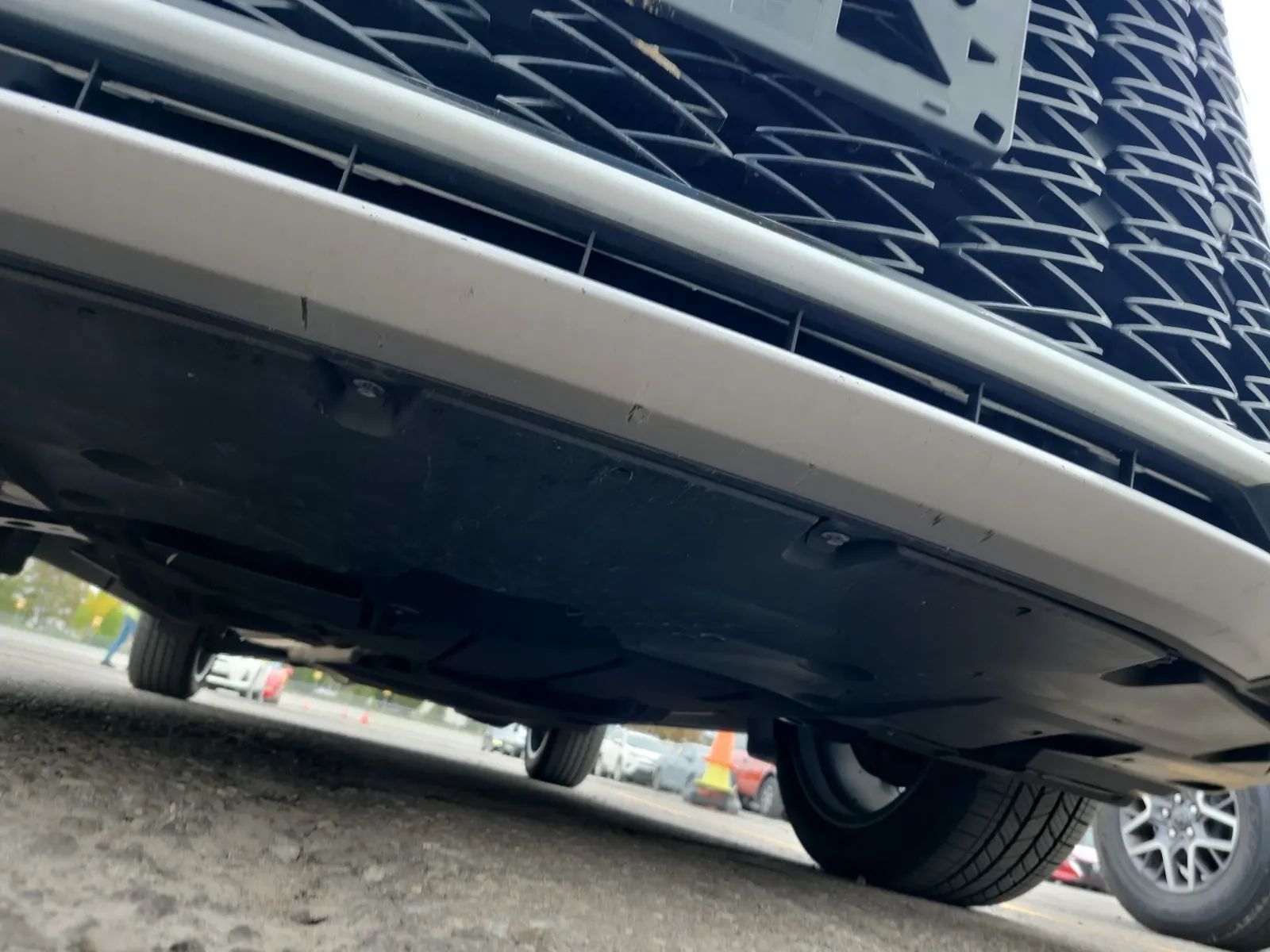 Undercarriage - Front Photo