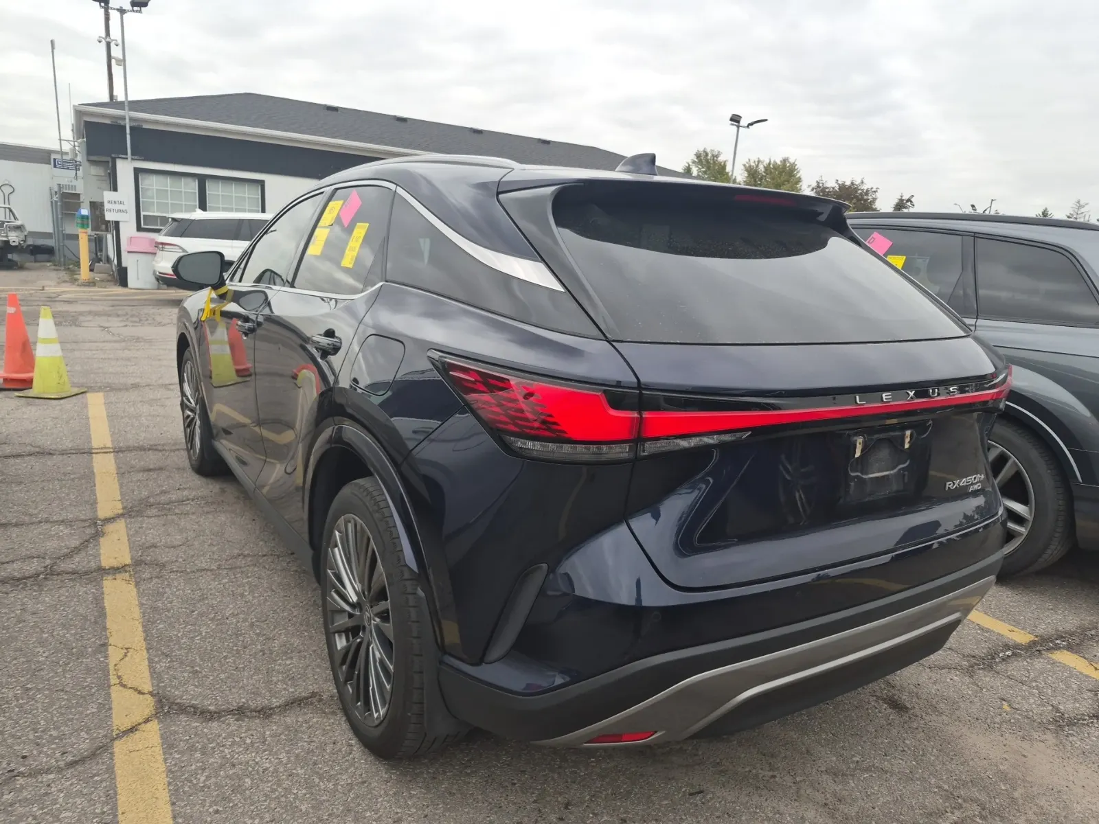 Driver Rear 3/4 Photo