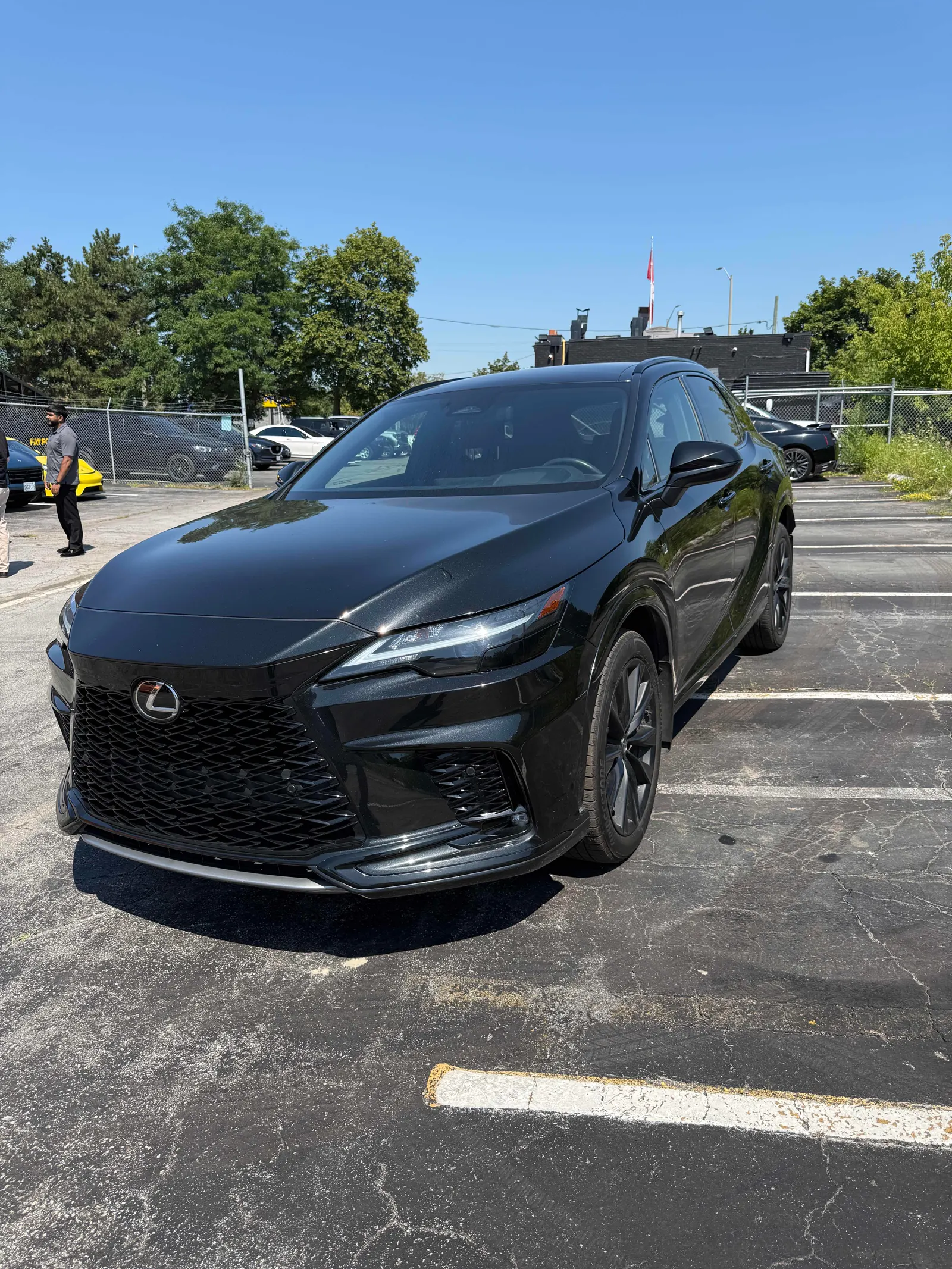 3/4 Front (Main image)