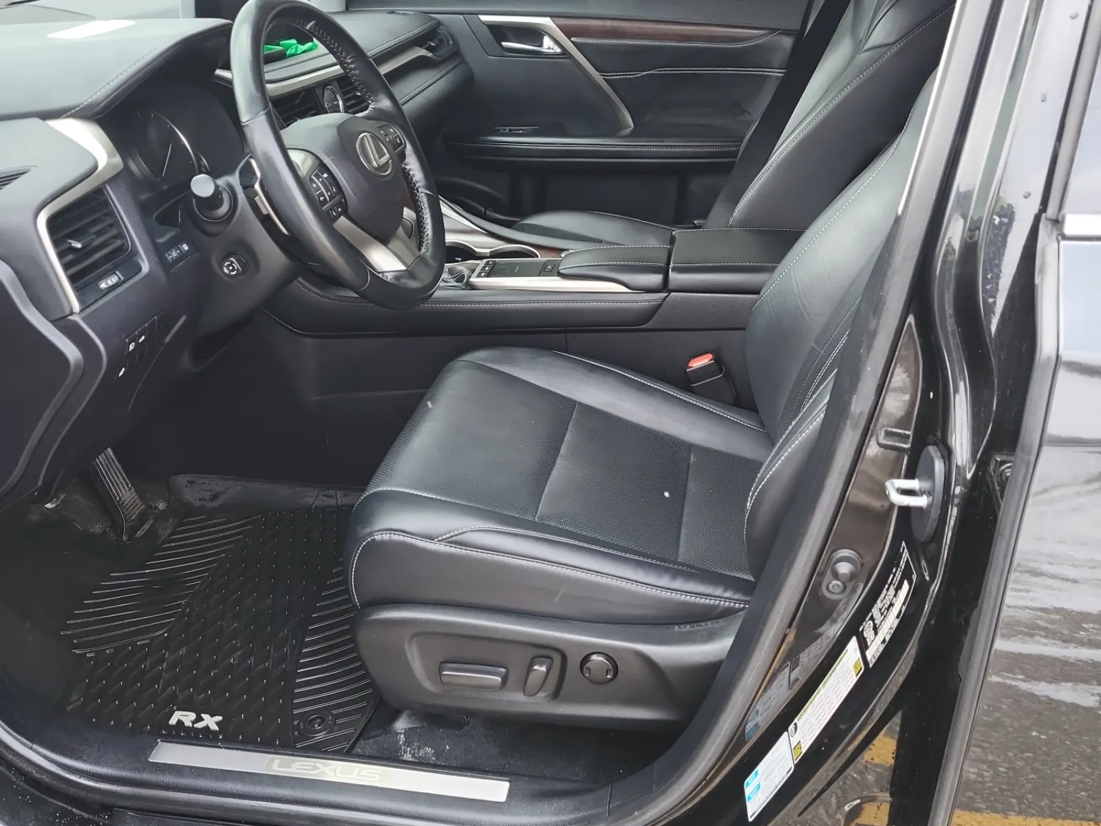 Front Interior Photo