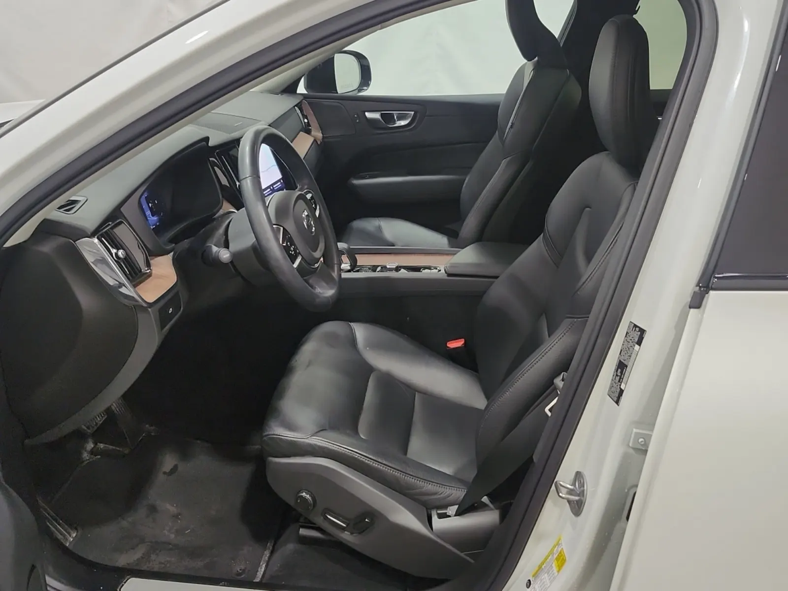 Front Interior Photo