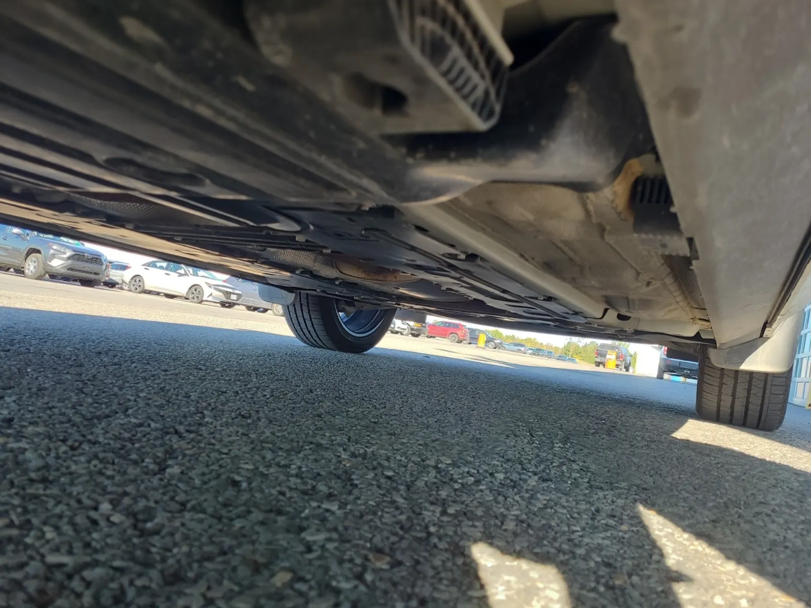 Undercarriage - Passenger Photo