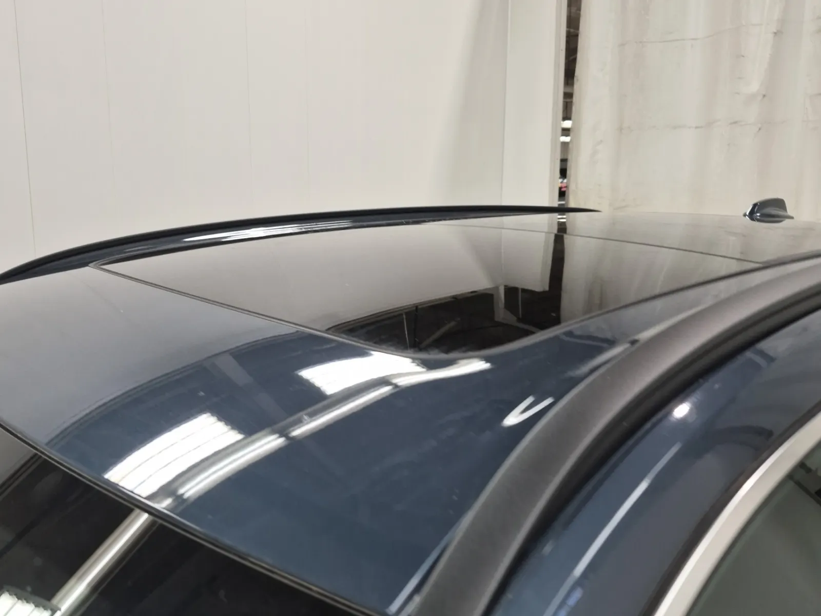 Exterior Roof Photo