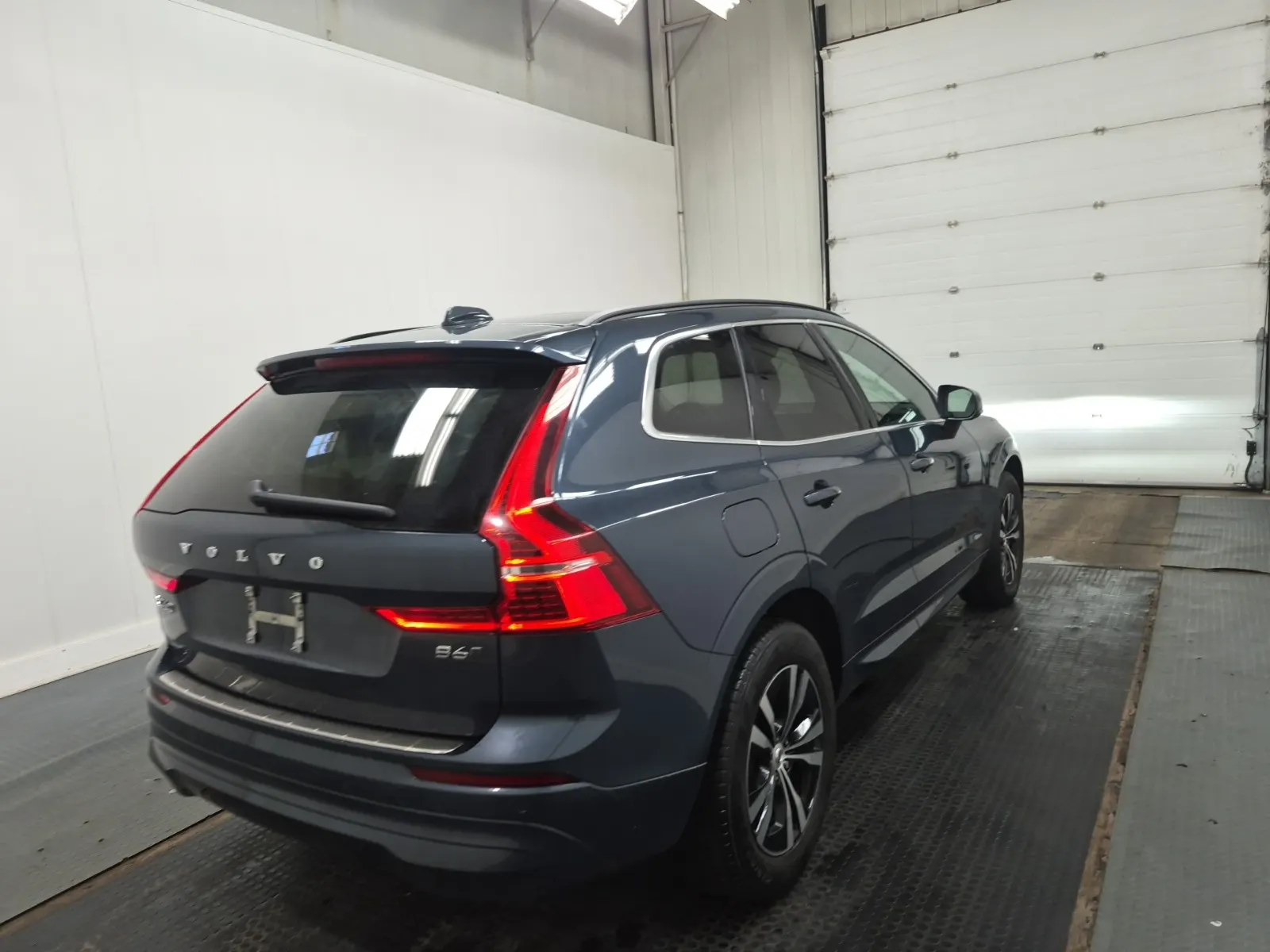 Passenger Rear 3/4 Photo