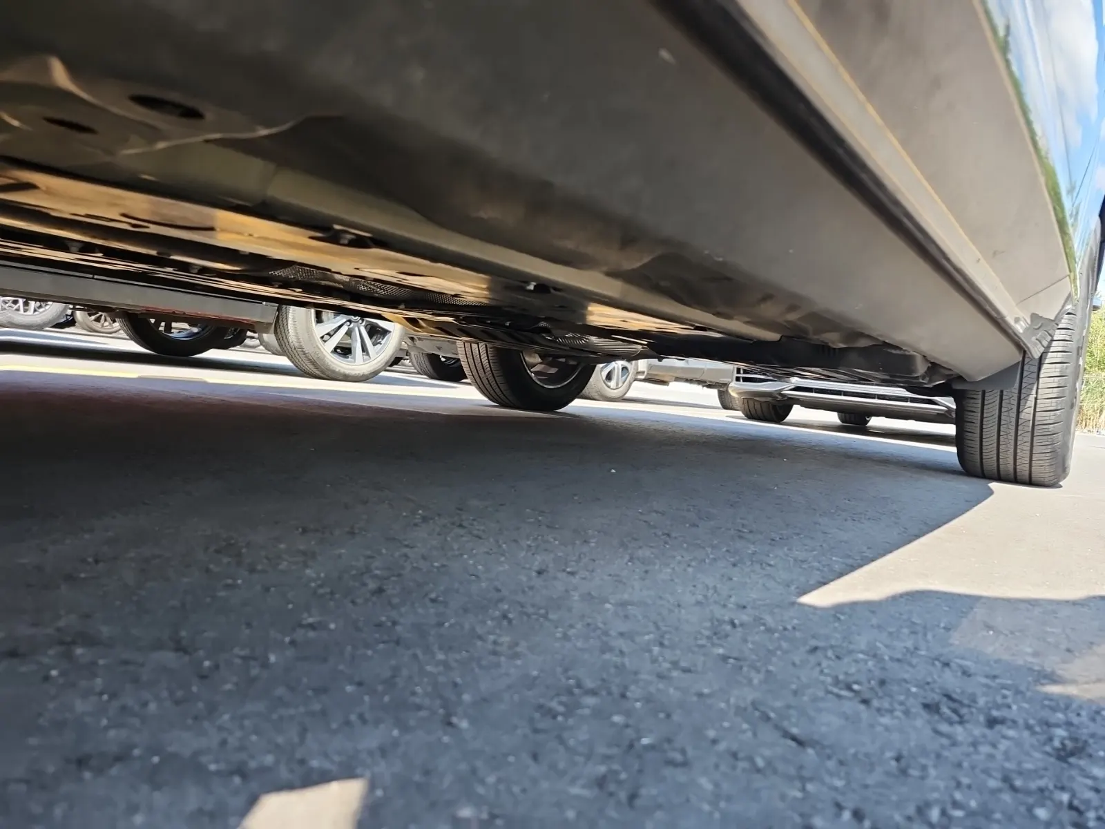 Undercarriage - Driver Photo