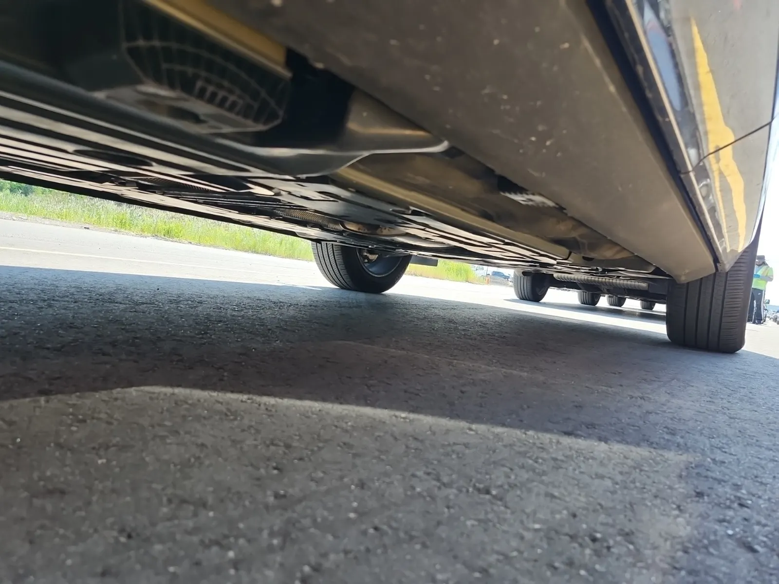 Undercarriage - Passenger Photo