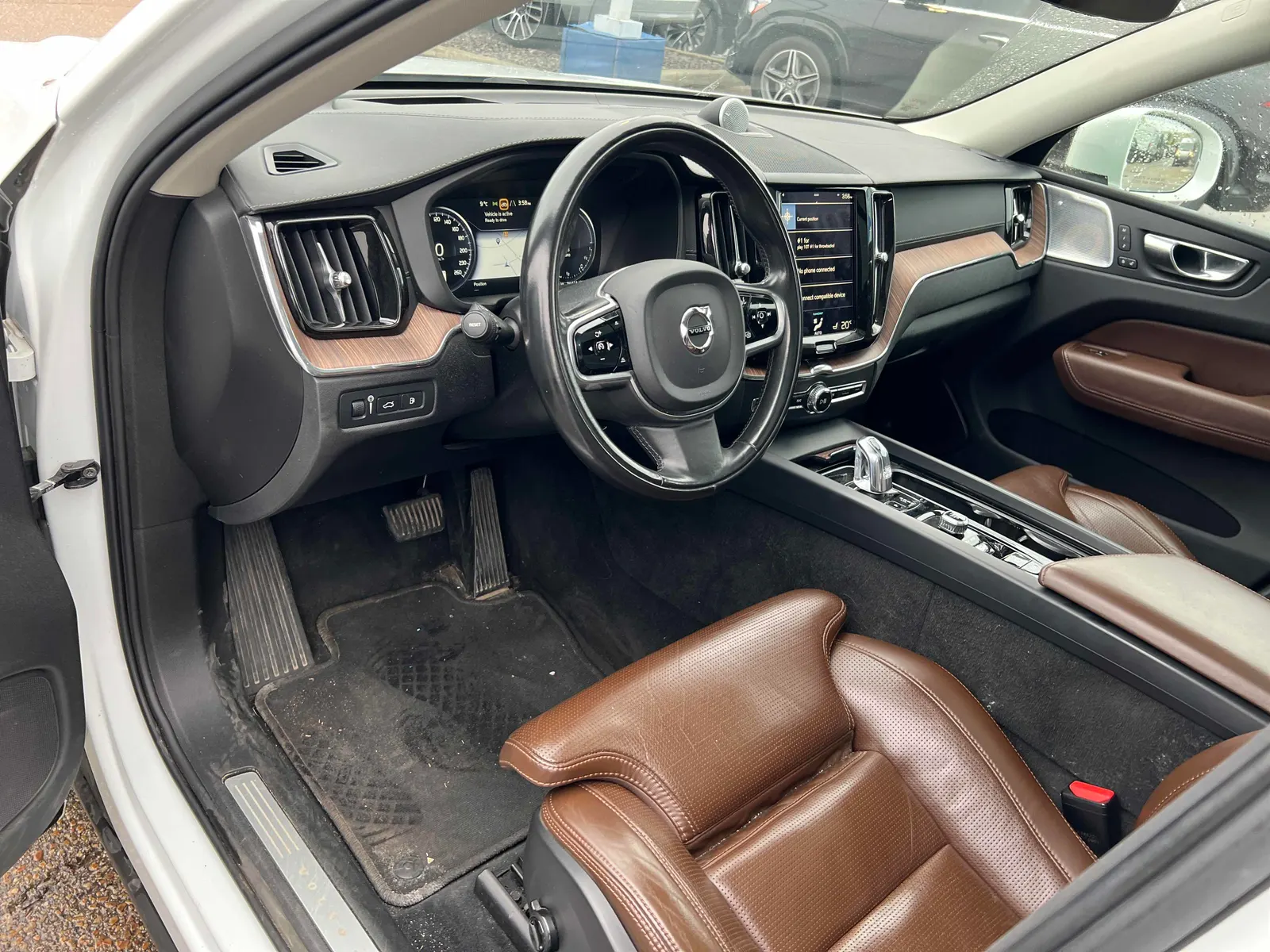 Interior driver side