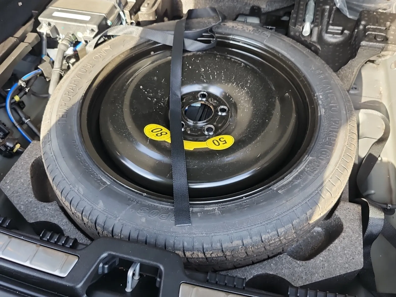 Spare Tire & Wheel Photo