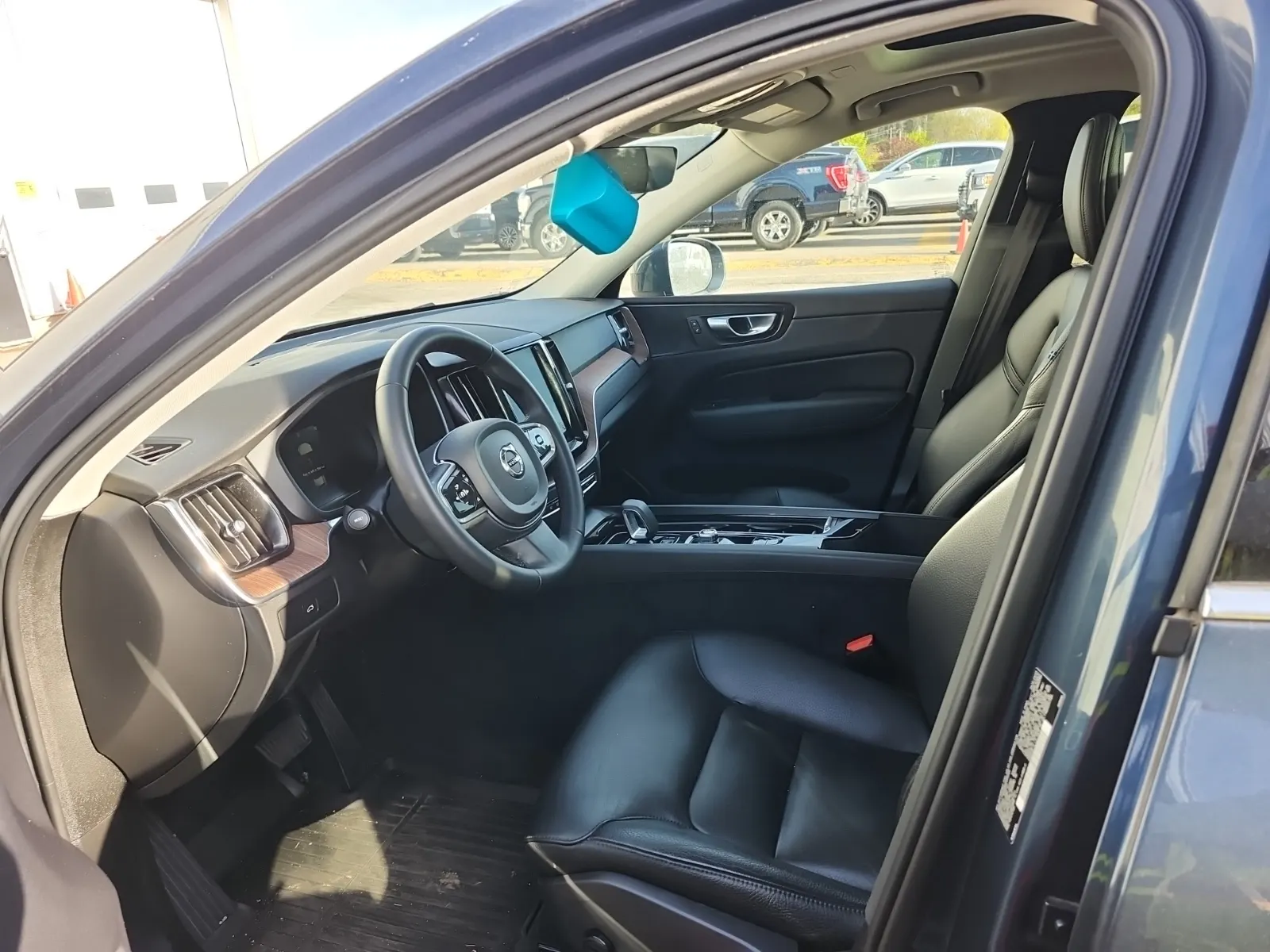 Front Interior Photo