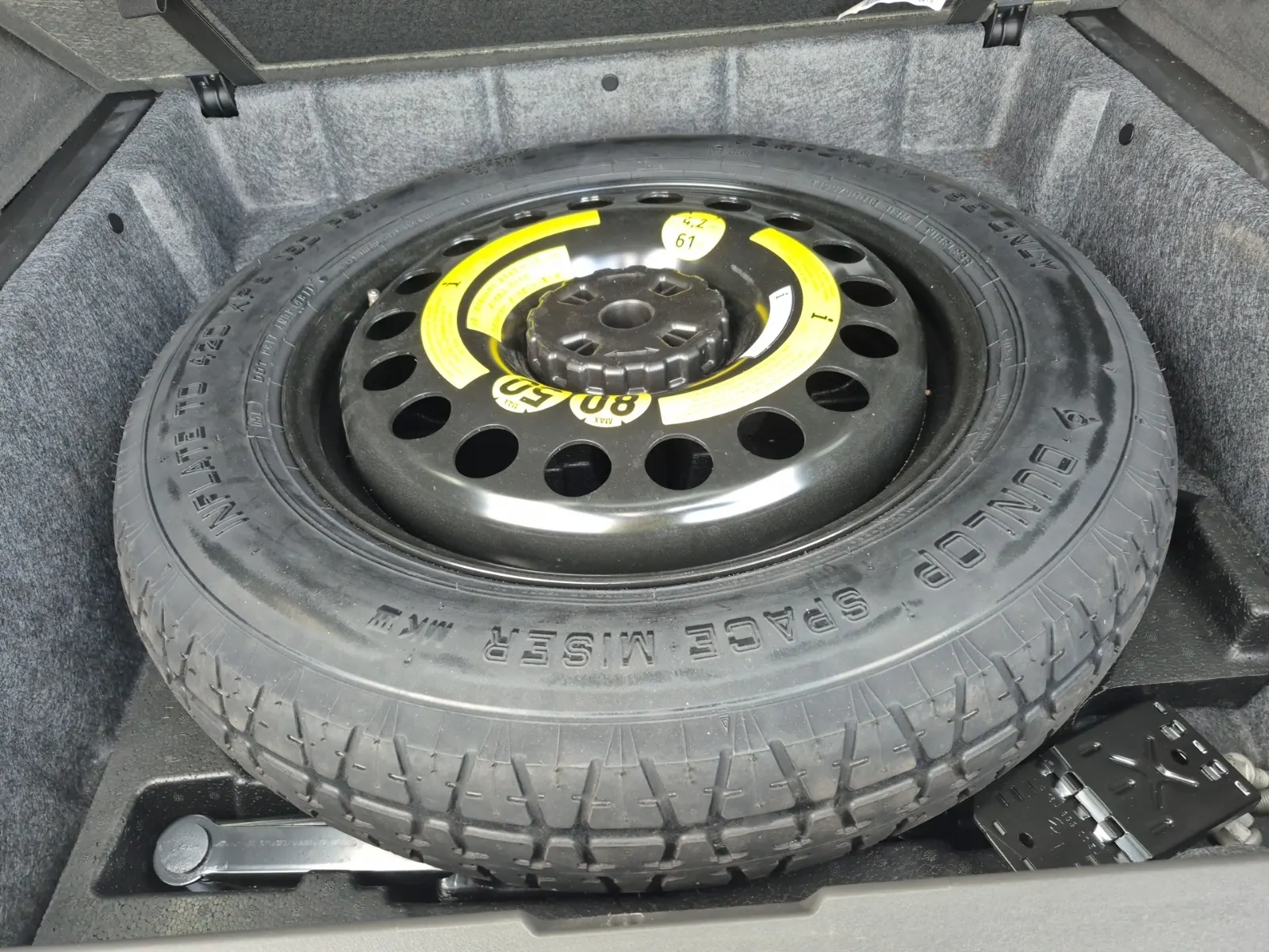 Spare Tire & Wheel Photo