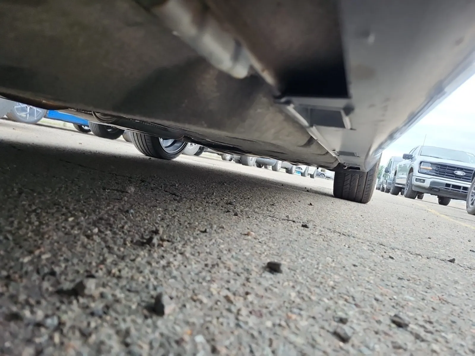 Undercarriage - Driver Photo