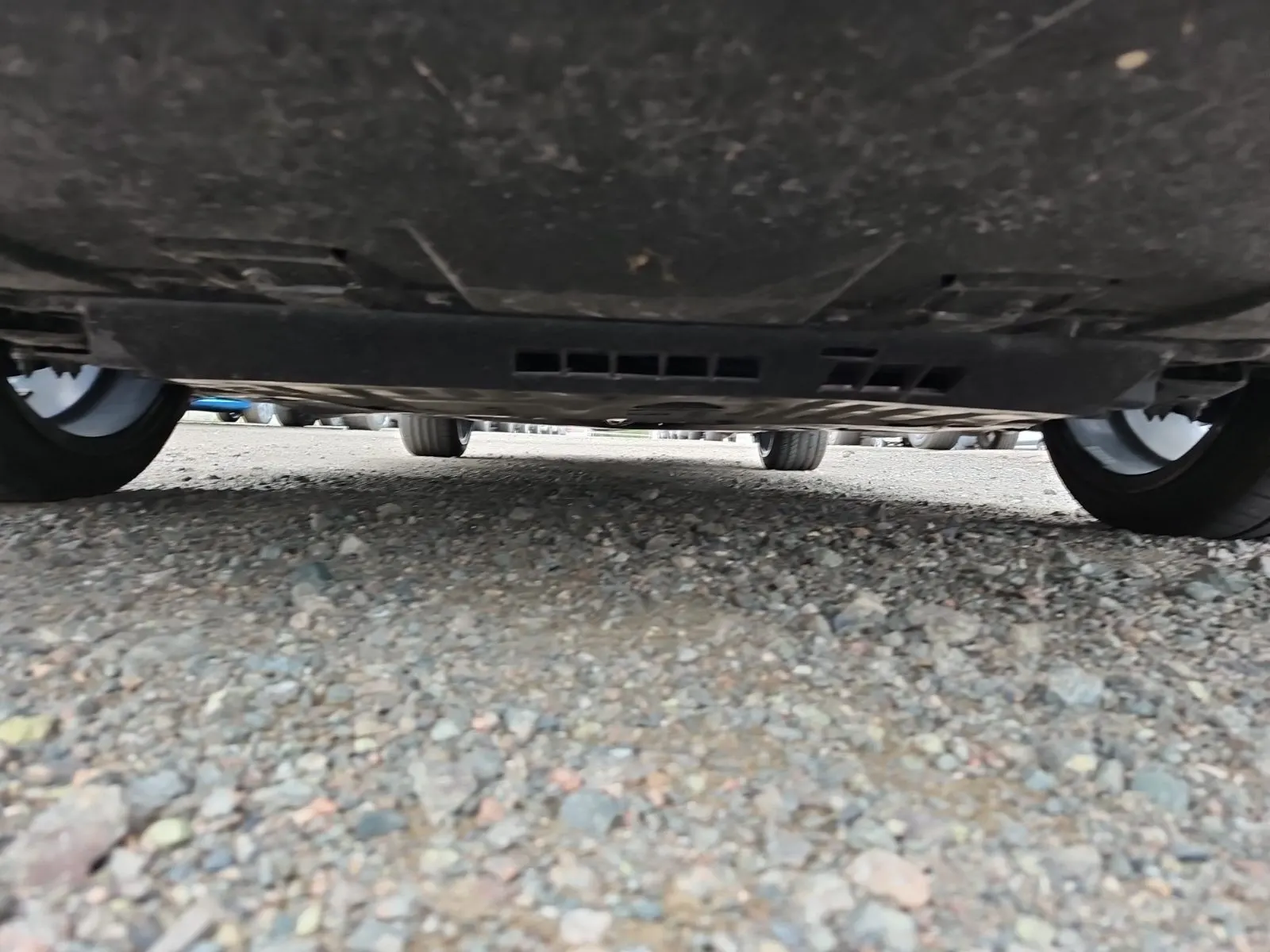 Undercarriage - Front Photo