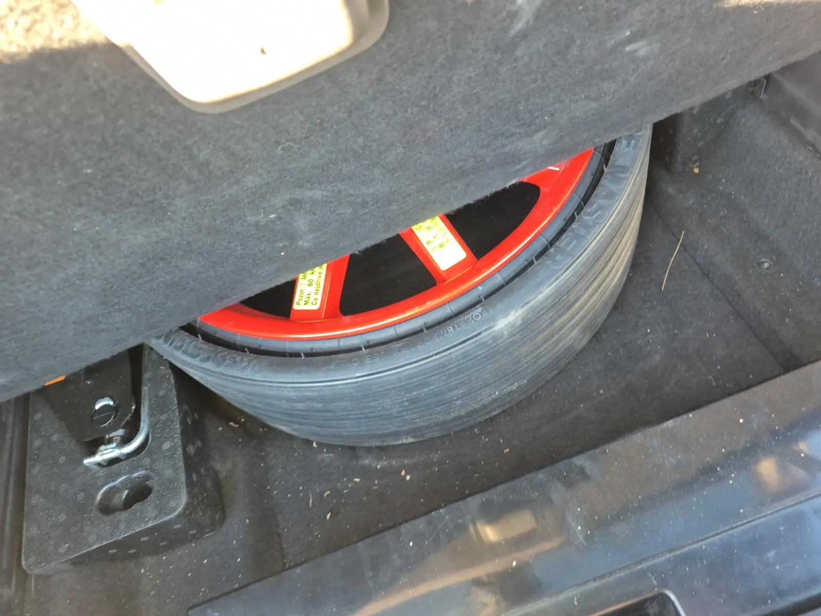 Spare Tire & Wheel Photo