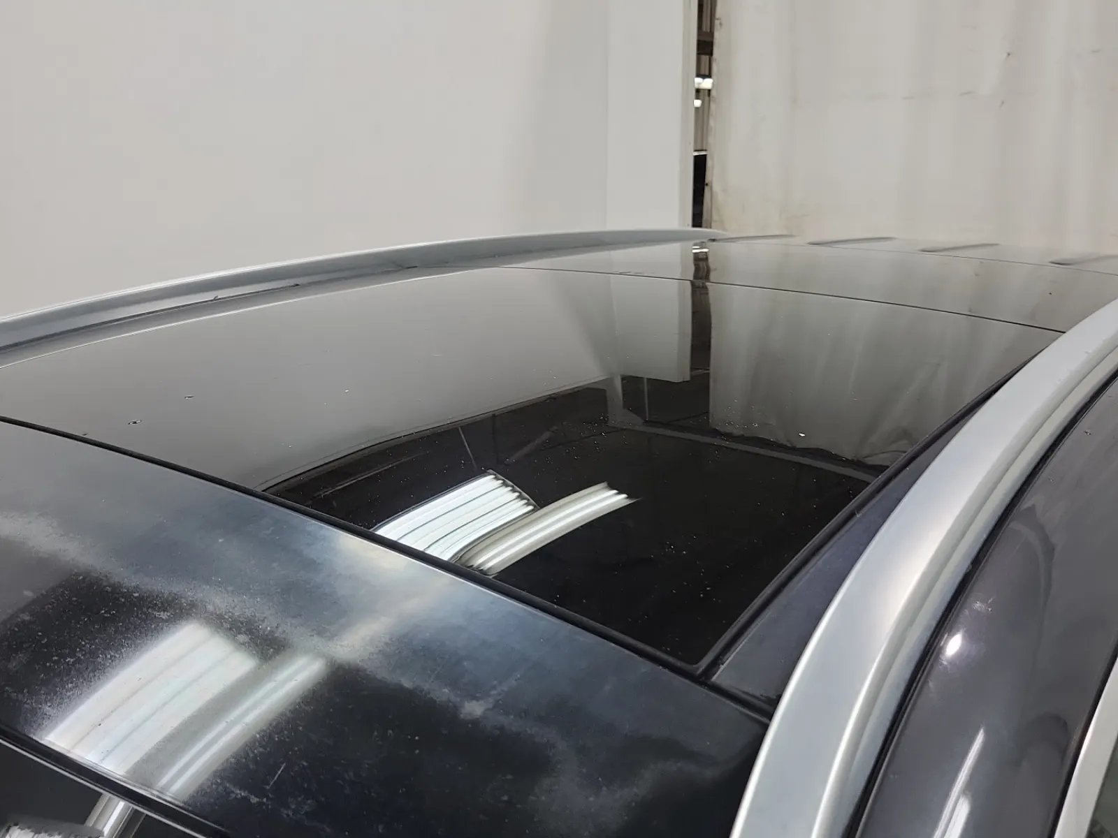 Exterior Roof Photo