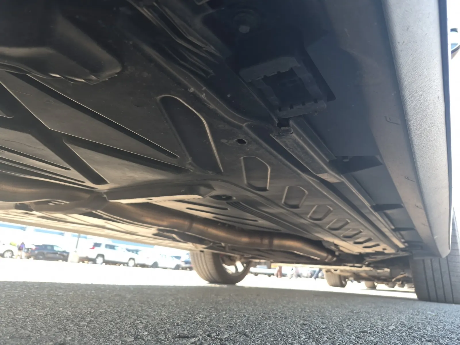 Undercarriage - Passenger Photo