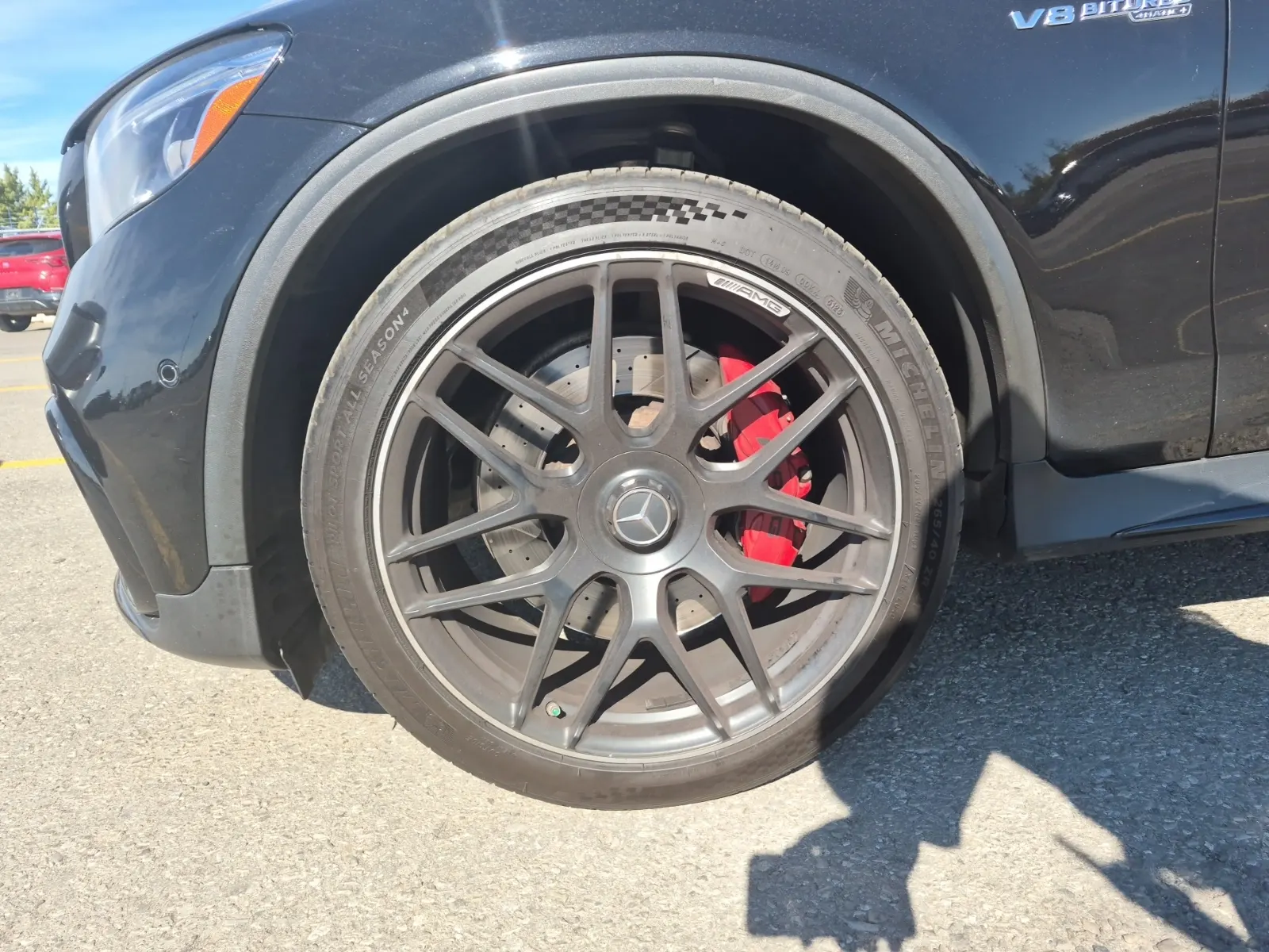 Front driver wheel/tire photo