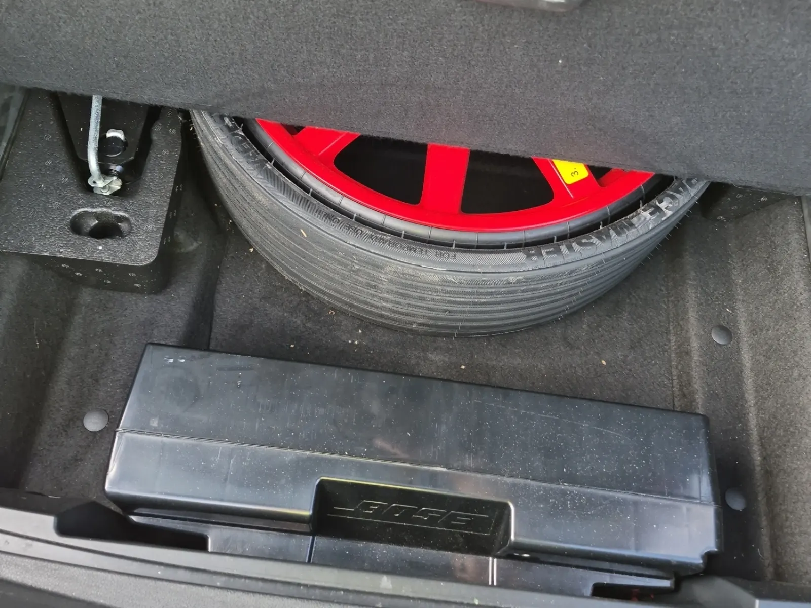Spare Tire & Wheel Photo