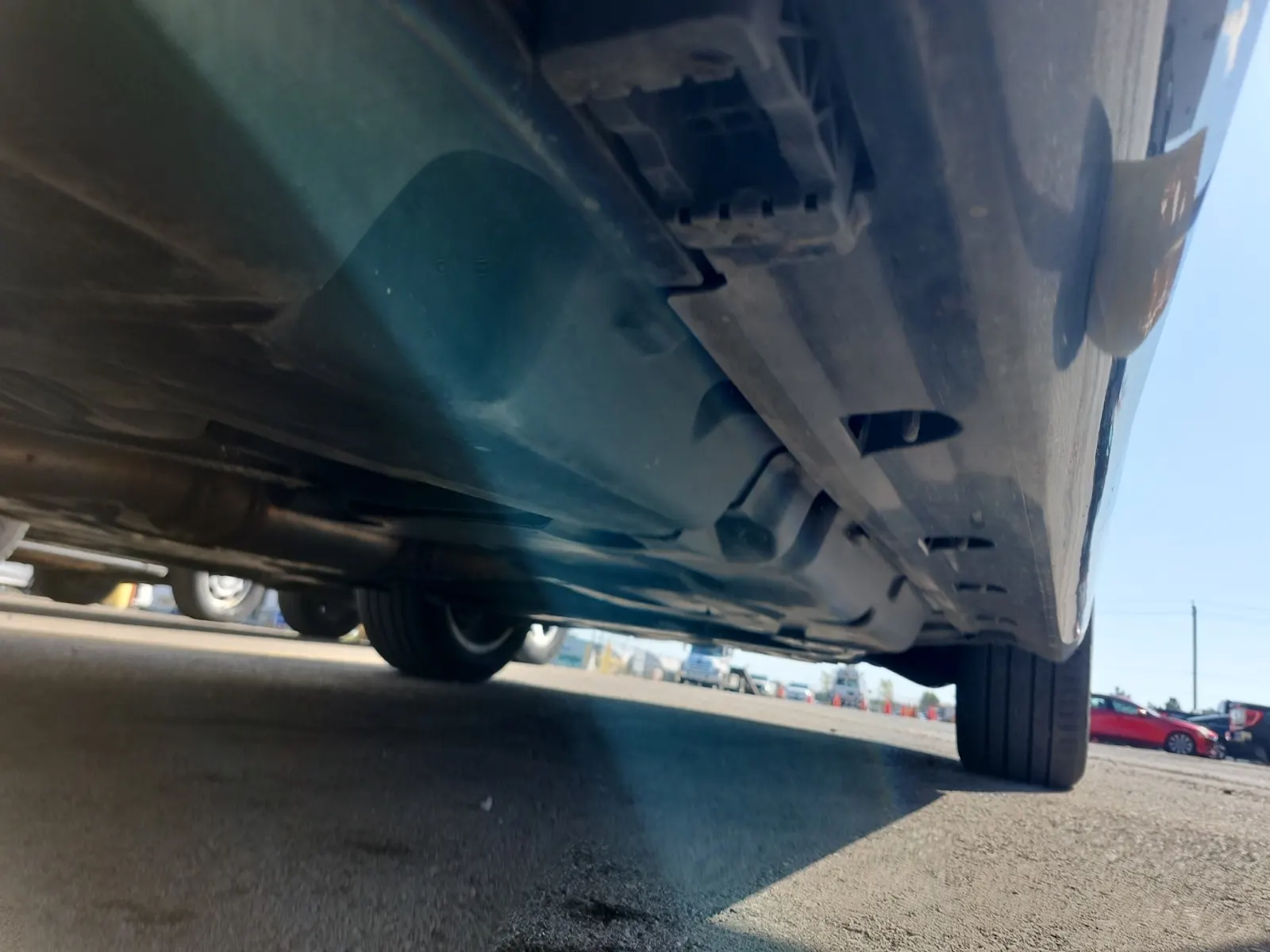 Undercarriage - Passenger Photo