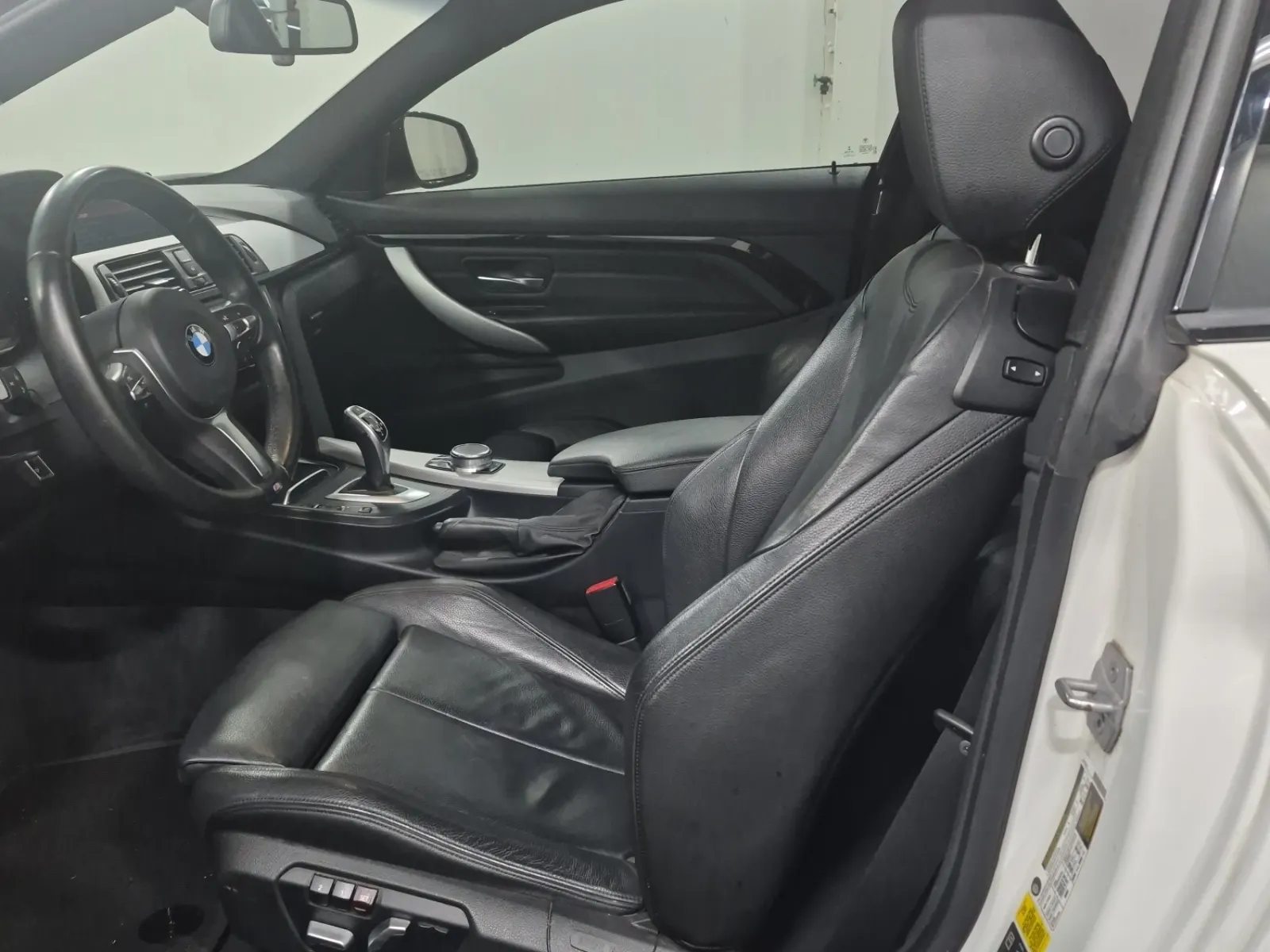 Front Interior Photo