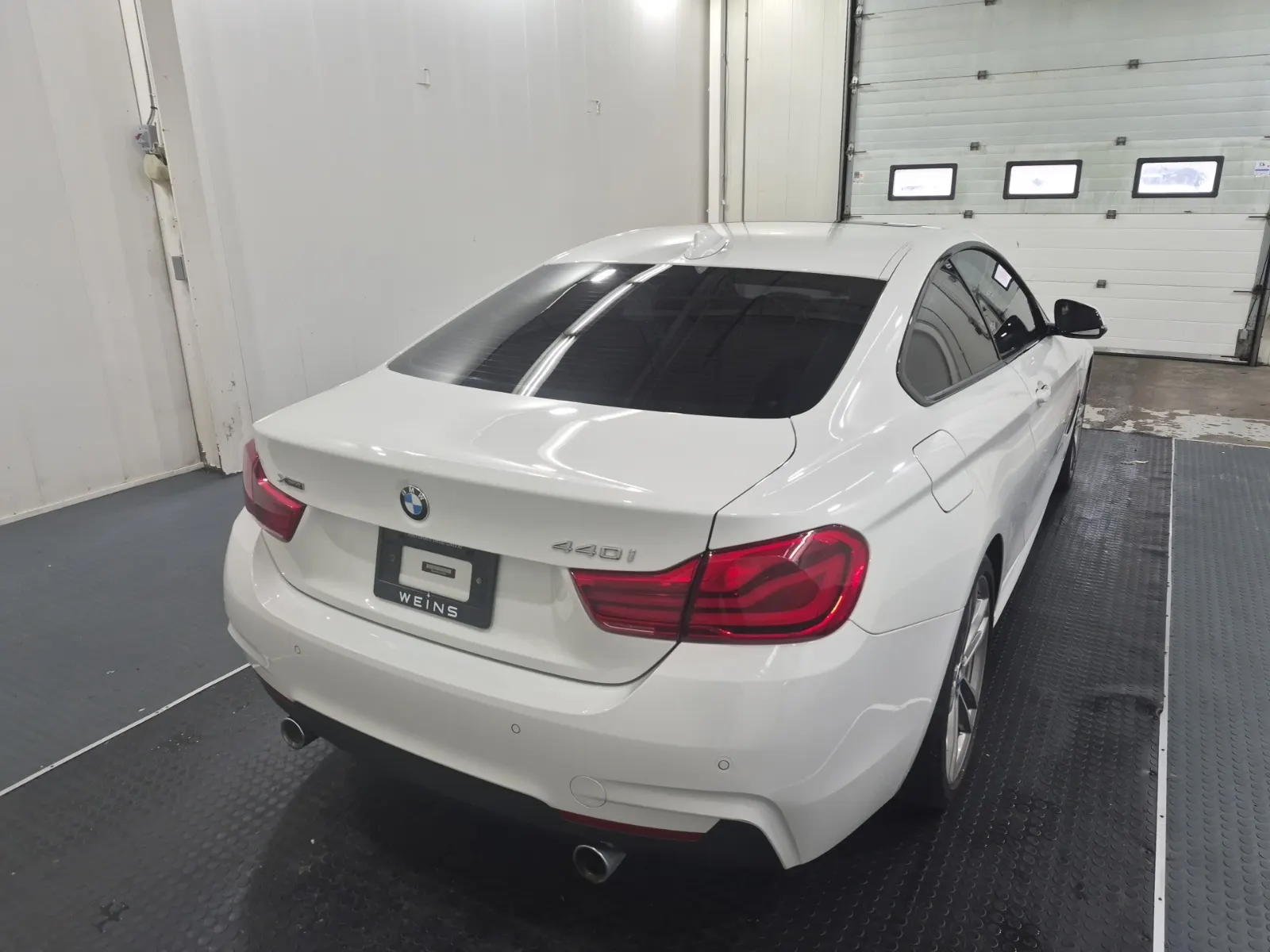 Passenger Rear 3/4 Photo