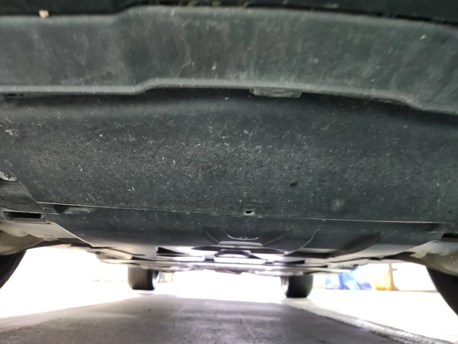 Undercarriage - Front Photo