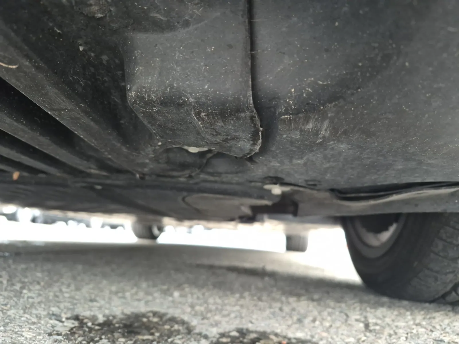 Undercarriage - Front Photo