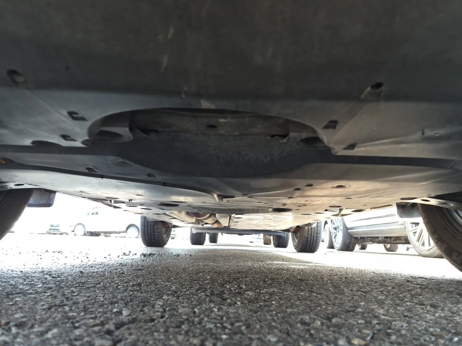 Undercarriage - Front Photo