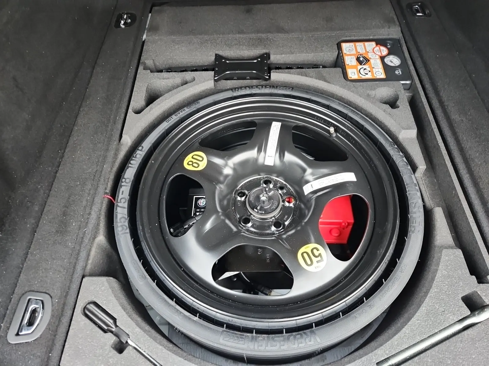 Spare Tire & Wheel Photo