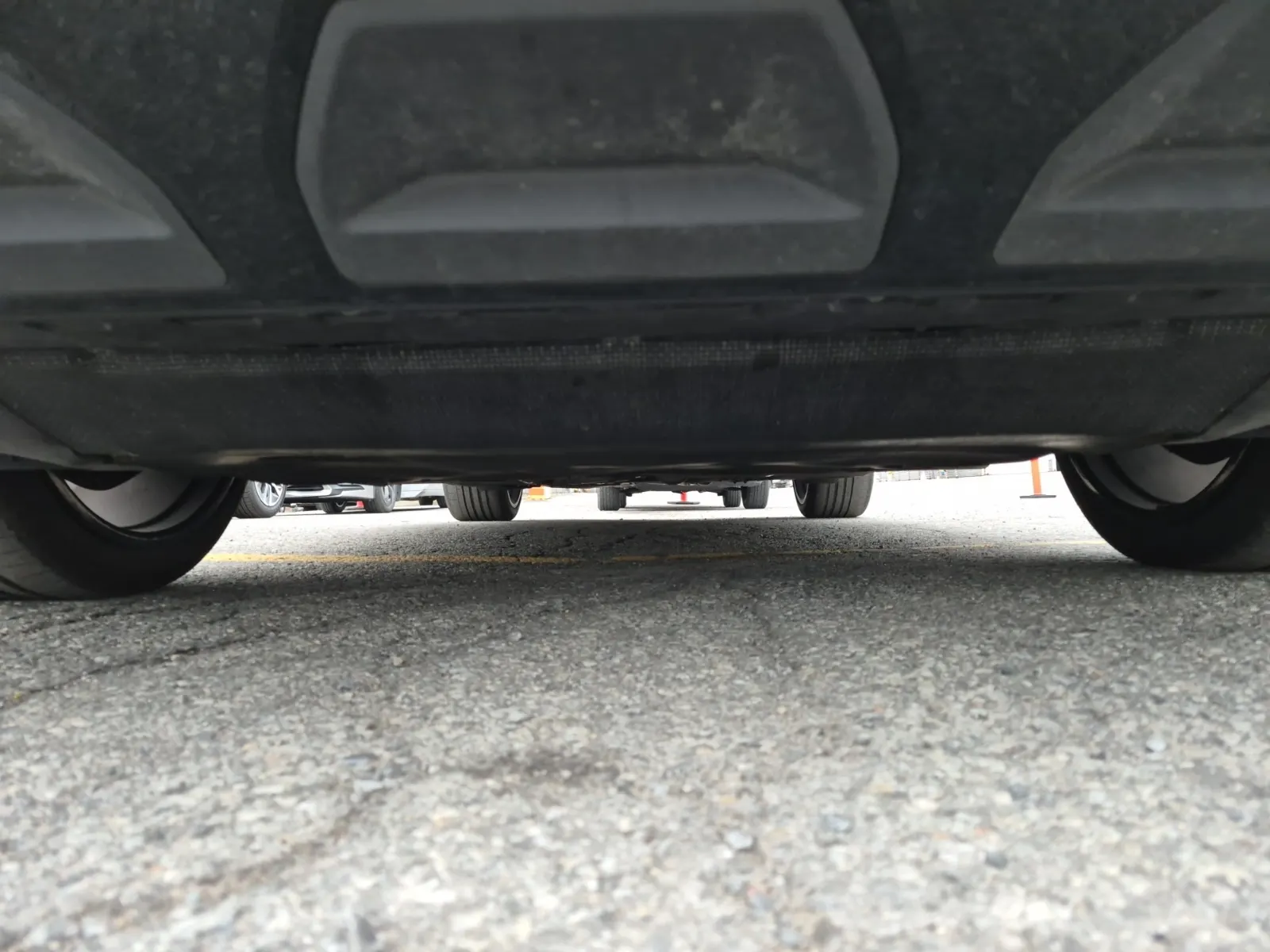 Undercarriage - Front Photo